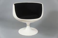 Eero Aarnio Swivel Chair