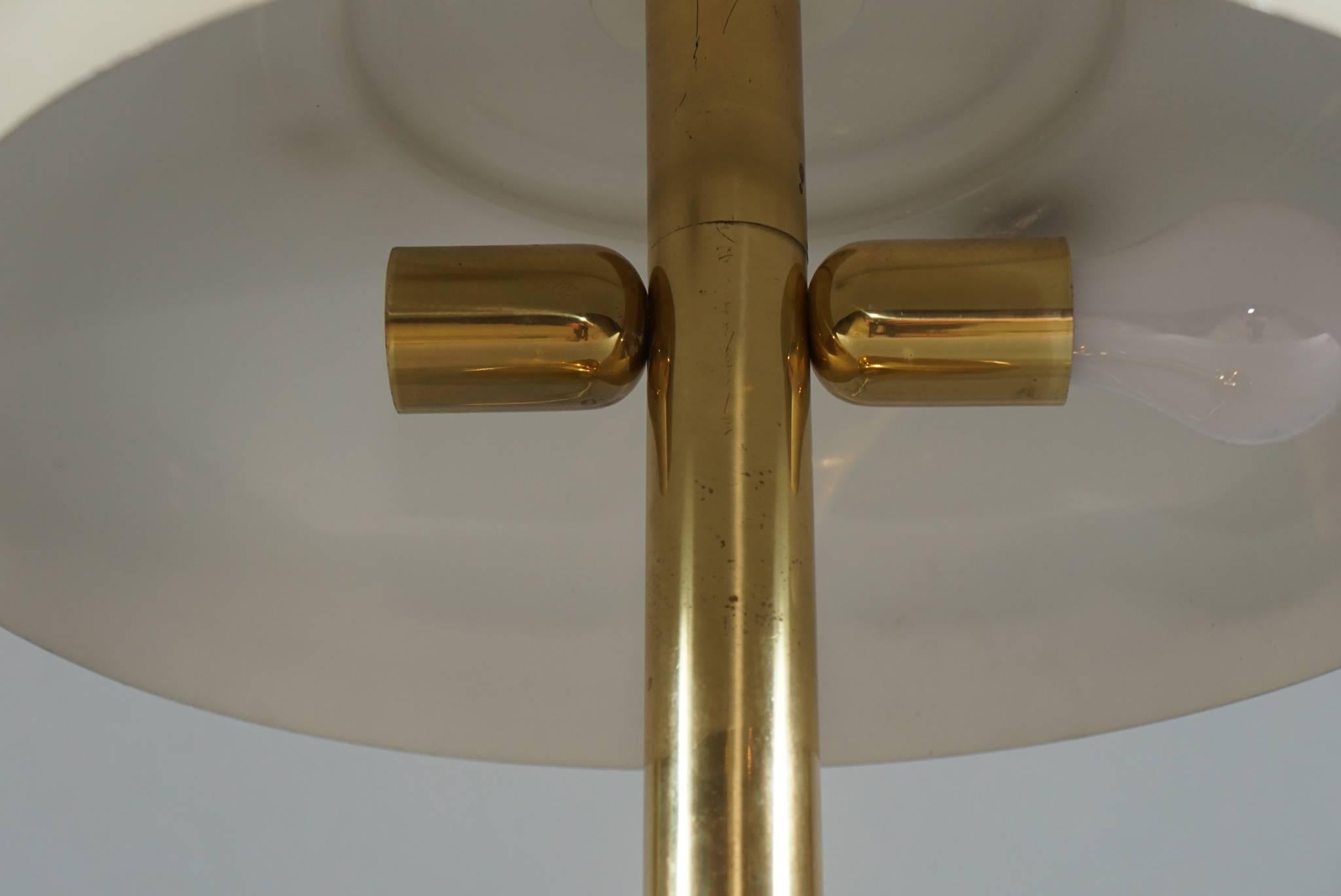 Late 20th Century Brass Hildebrand Lamp with Cream Shade For Sale