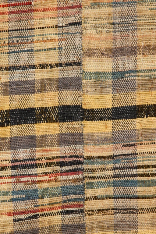 20th Century Quaker Style American Rag Rug For Sale