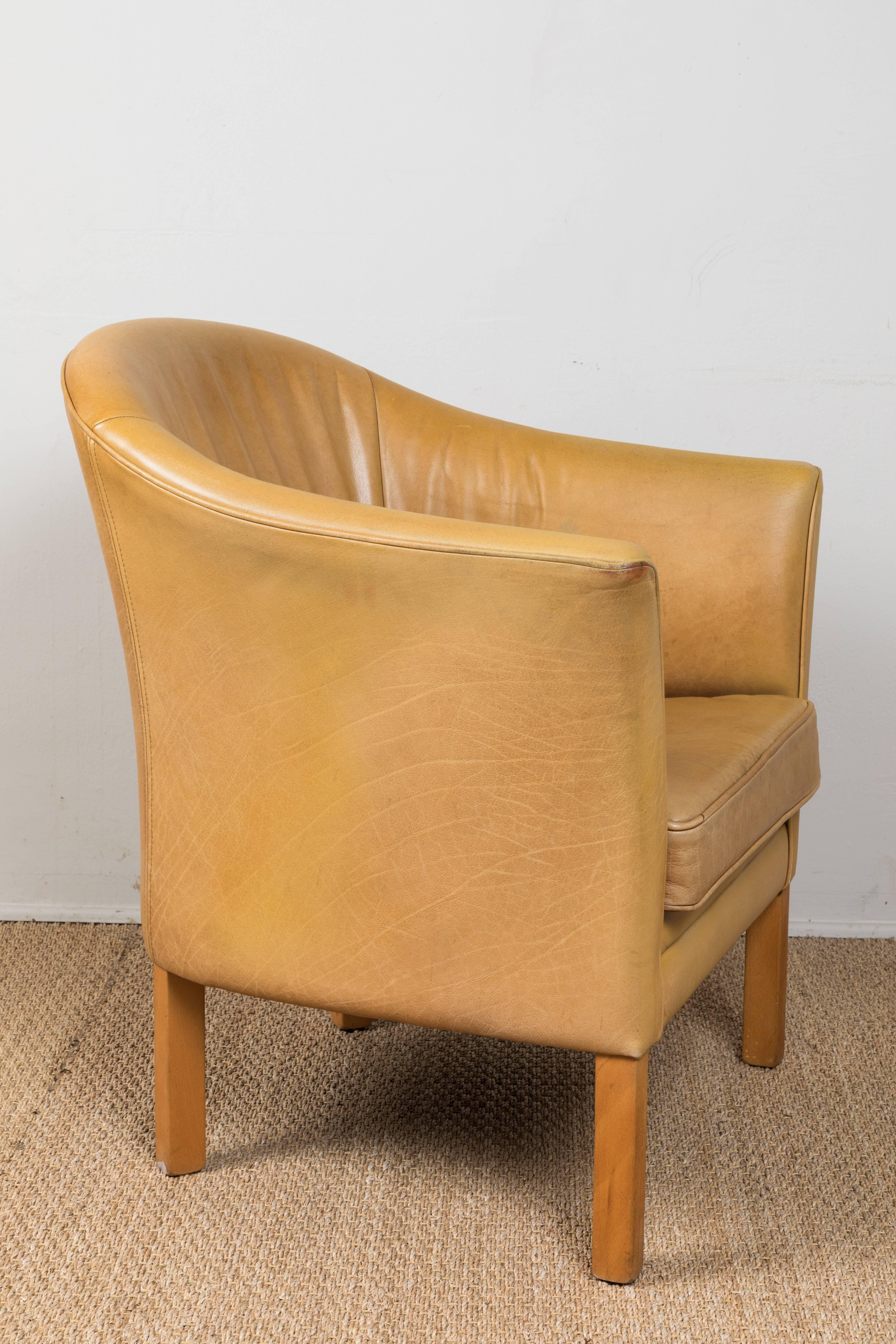 Vintage Leather Occasional Chairs In Good Condition For Sale In Los Angeles, CA
