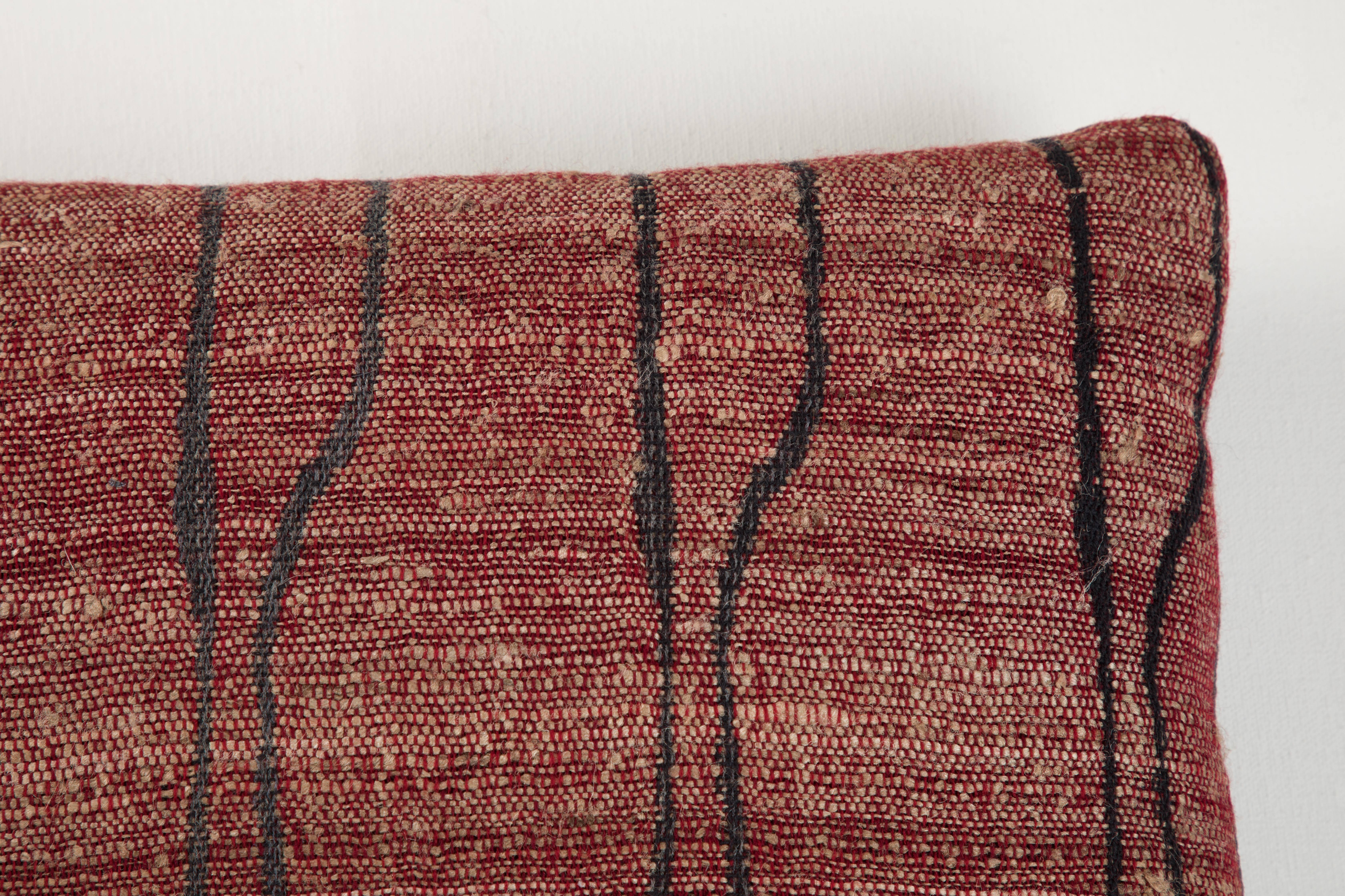 Pat McGann Workshop 
A contemporary line of cushions, pillows, throws, bedcovers, bedspreads and yardage hand woven in India on antique Jacquard looms. Hand spun wool, cotton, linen, and raw silk give the textiles an appealing uneven quality. Sizes
