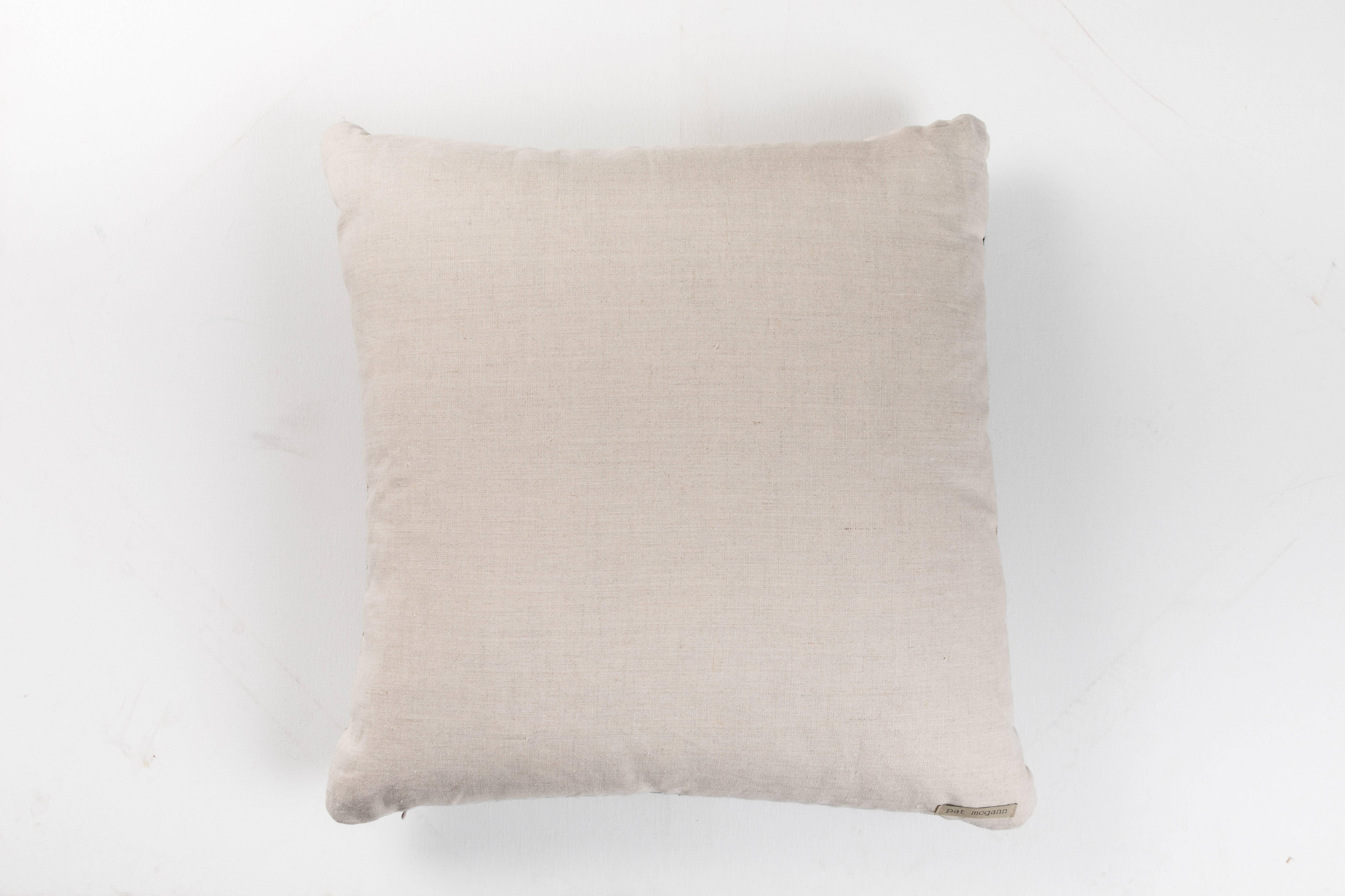 Indian Handwoven Pillow  In Excellent Condition For Sale In Los Angeles, CA