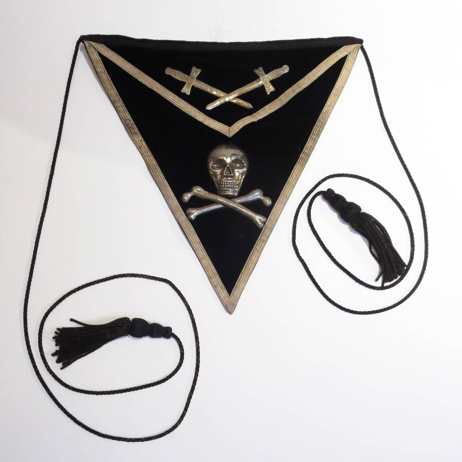 Knight Templar Masonic Velvet Ceremonial Apron with Skull and Crossbones
