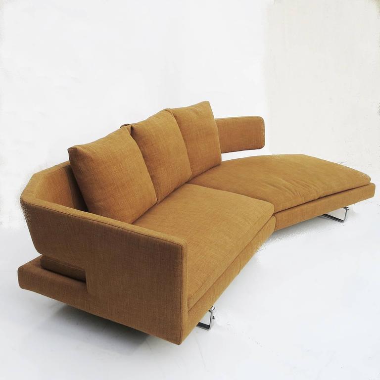 Large Scale Arne Sofa By Antonio Citterio