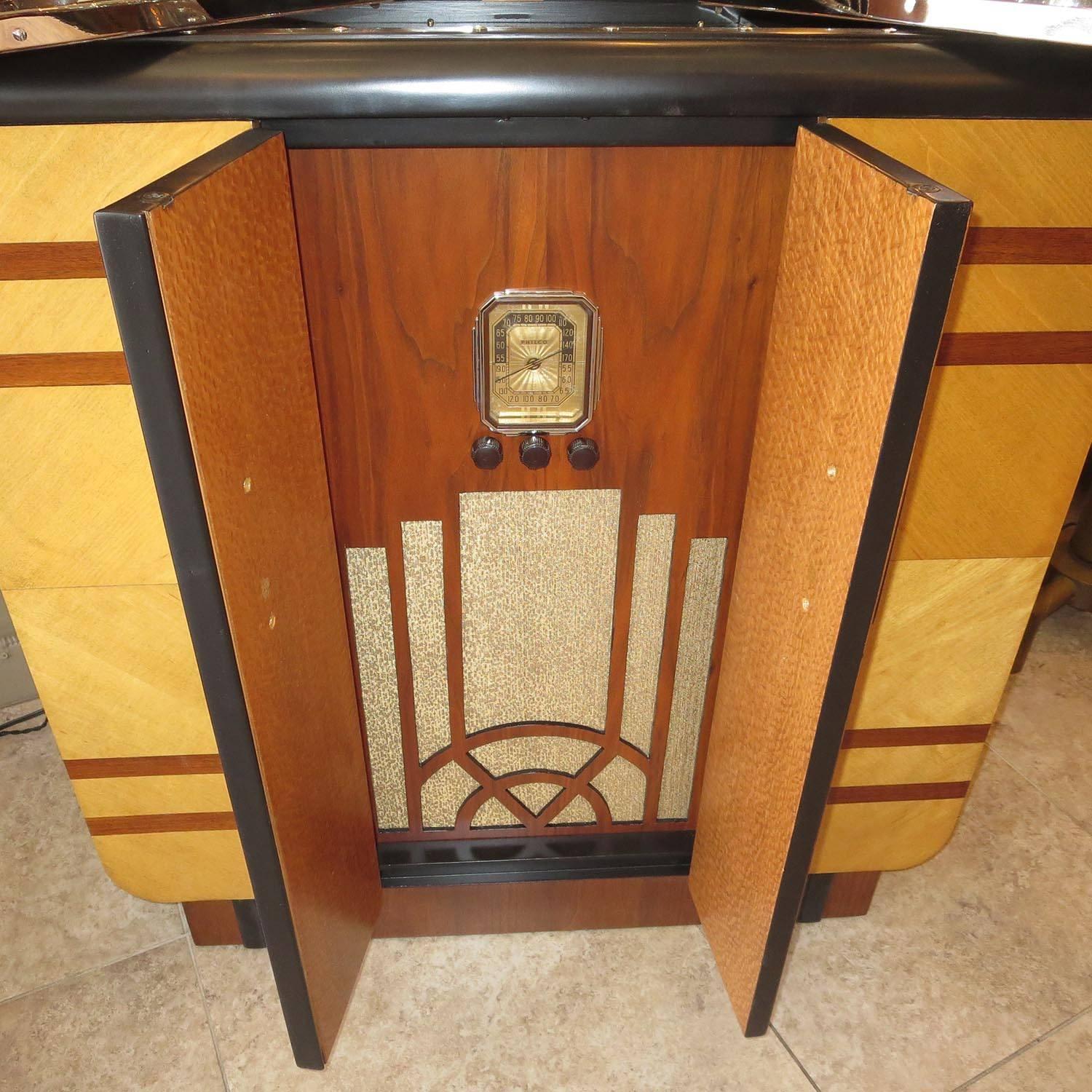 Lacquered Art Deco Restored Philco Radiobar Cocktail Cabinet