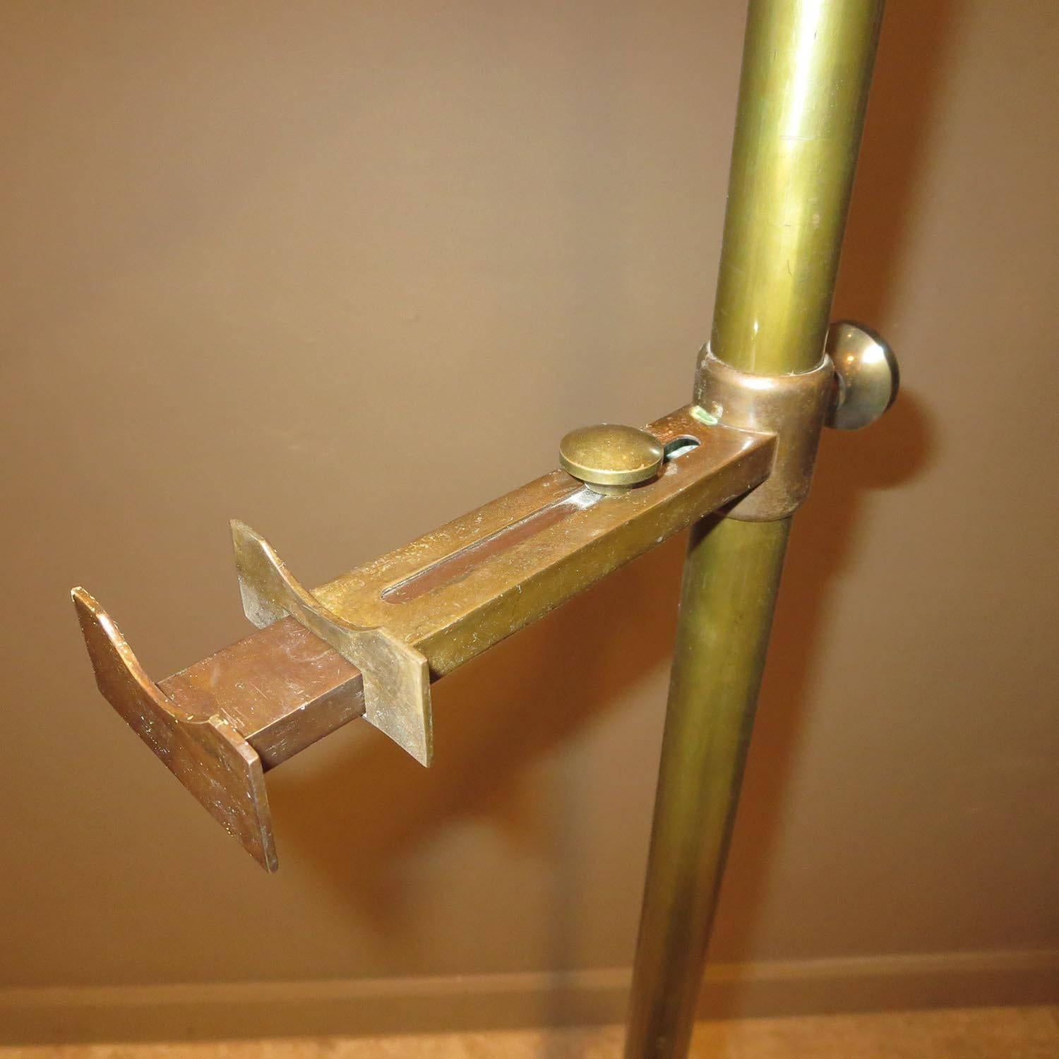 Brass Easel Floor Lamp by Angelo Lelli for Arredoluce In Good Condition For Sale In North Hollywood, CA