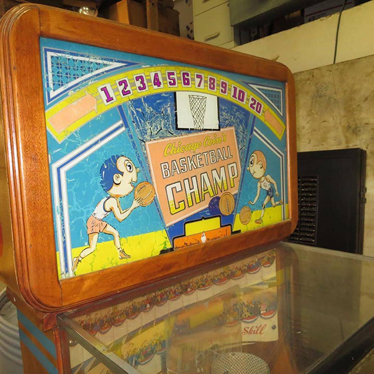 1947 Chicago Coins' Basketball Champ Arcade Game In Good Condition In North Hollywood, CA