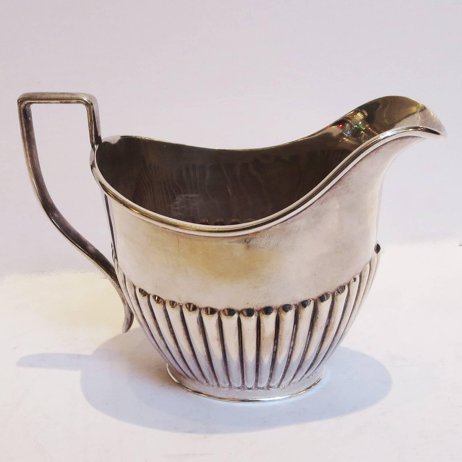 Mid-20th Century Art Deco Silver Plated Coffee and Tea Service For Sale
