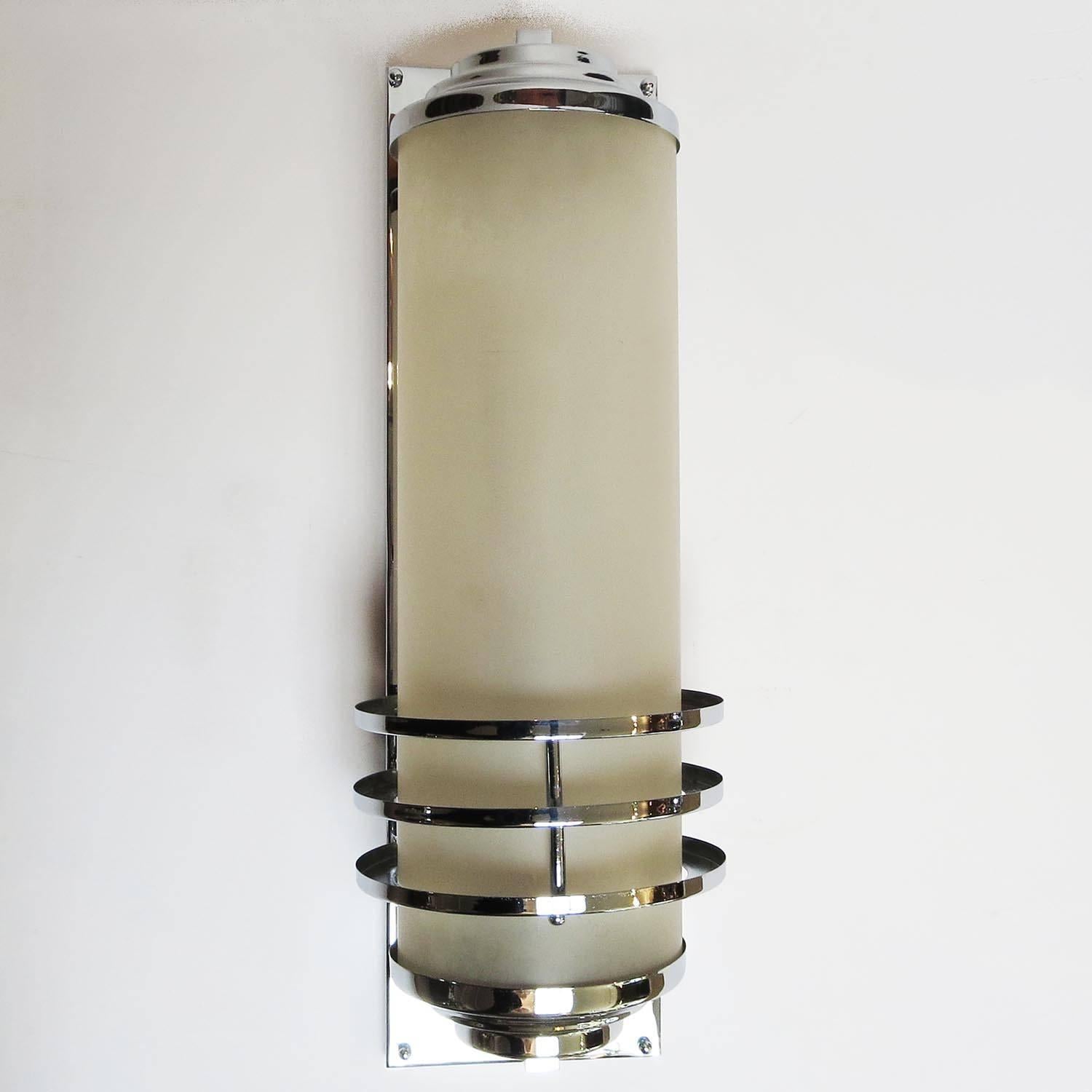 From the Hollywood studios of RKO Pictures comes this very chic 1930s wall lamp. Recently re-chromed, it displays beautifully. At a height of 24 inches, the scale is equally impressive. It is marked on the backside RKO, with an identification