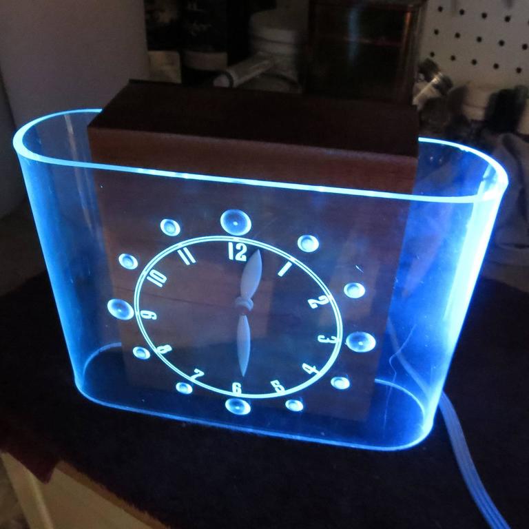 Lackner "Curvaline" Neon Desk Clock in Lucite and Mahogany at 1stDibs