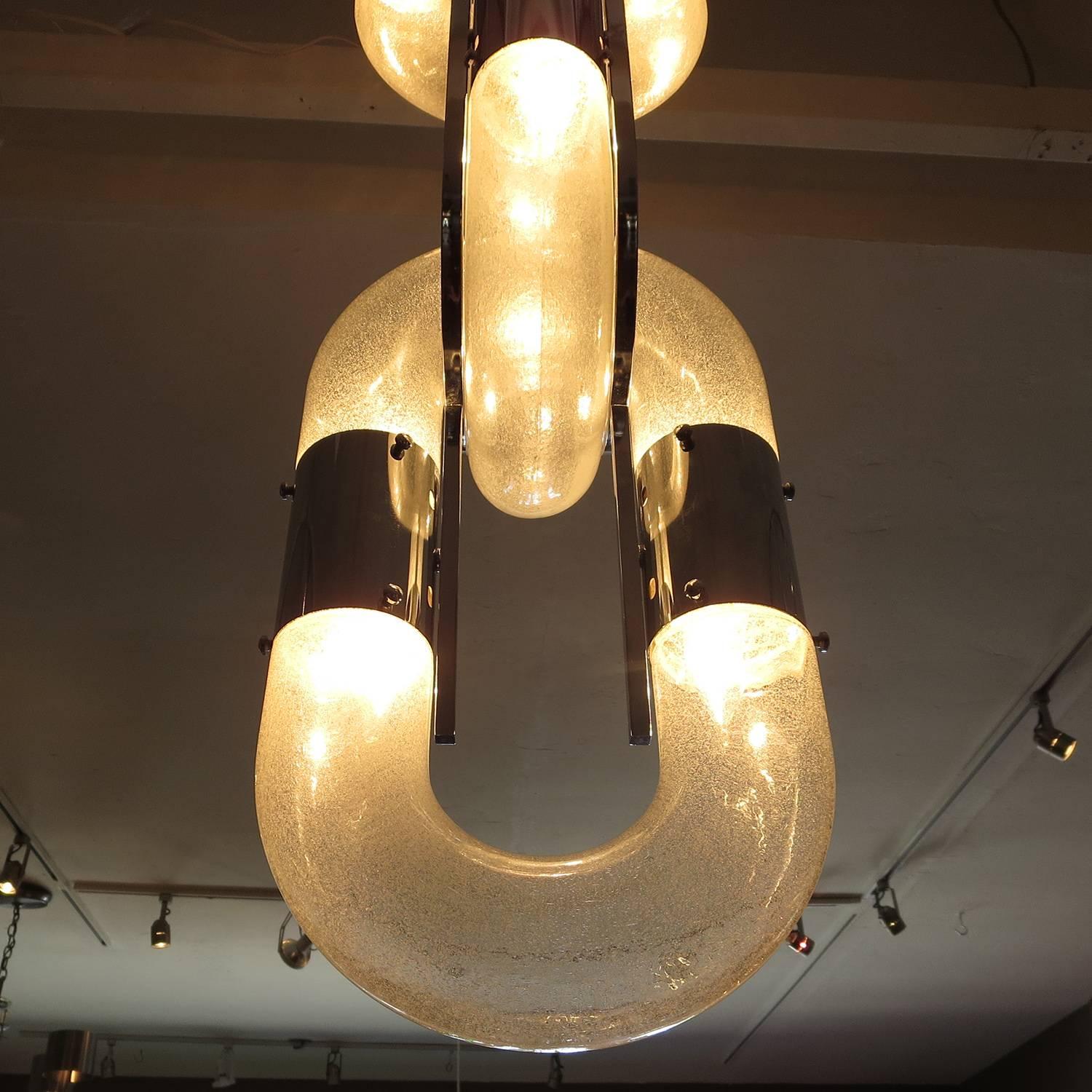 Carlo Nason Chain Hanging Lamp for Mazzega in Chrome and Glass In Excellent Condition In North Hollywood, CA