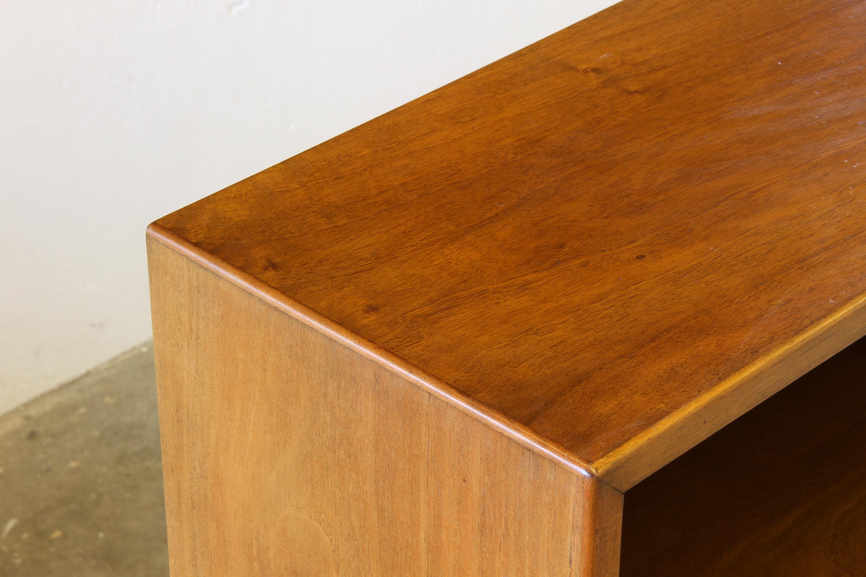 Vintage 1930s Scandinavian Modern Bookcases in Nutwood by Unknown Maker For Sale 9