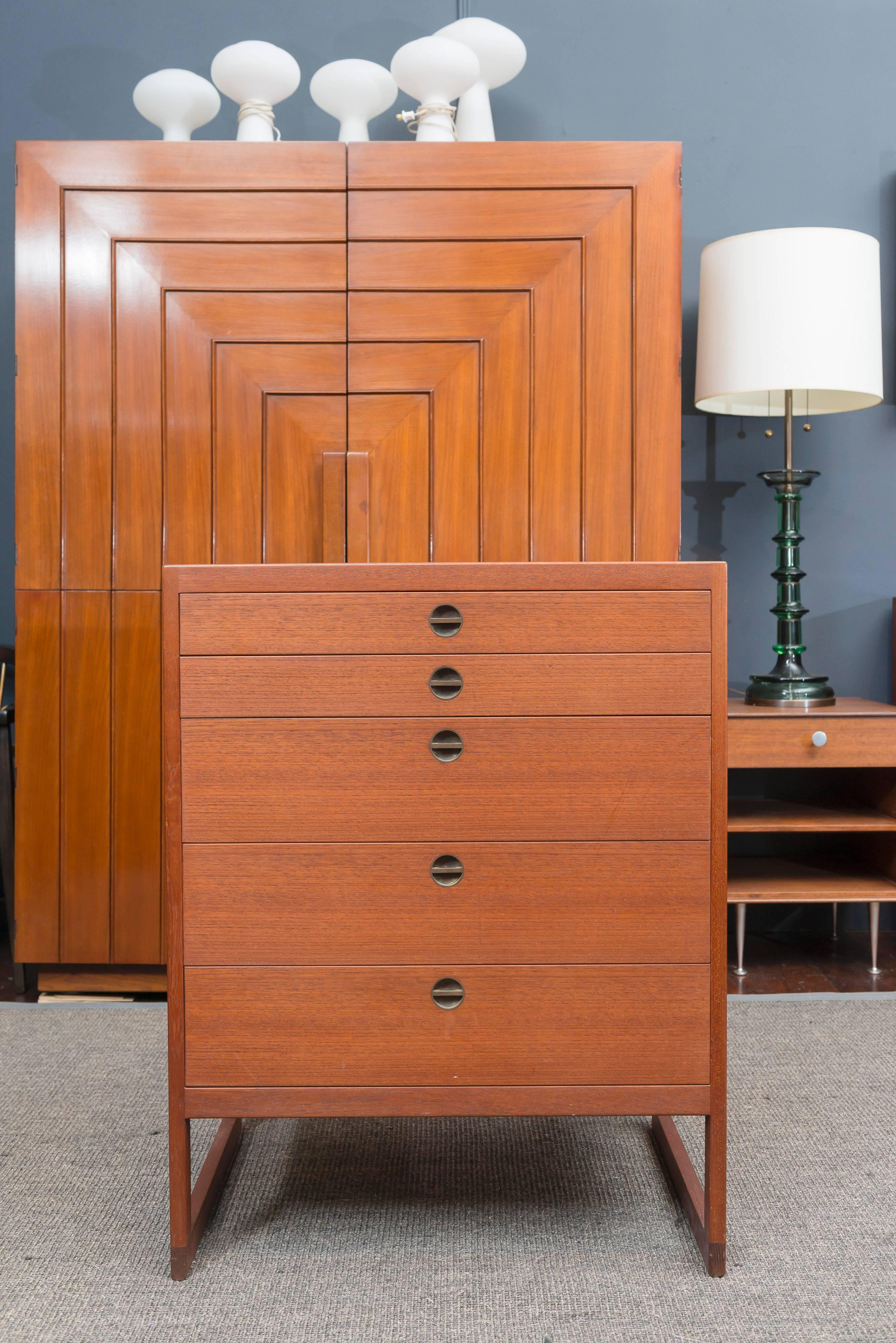 Borge Mogensen teak dresser with brass inserted pulls high quality construction and design, Denmark, 1950s.
Excellent original condition, two are available if desired.