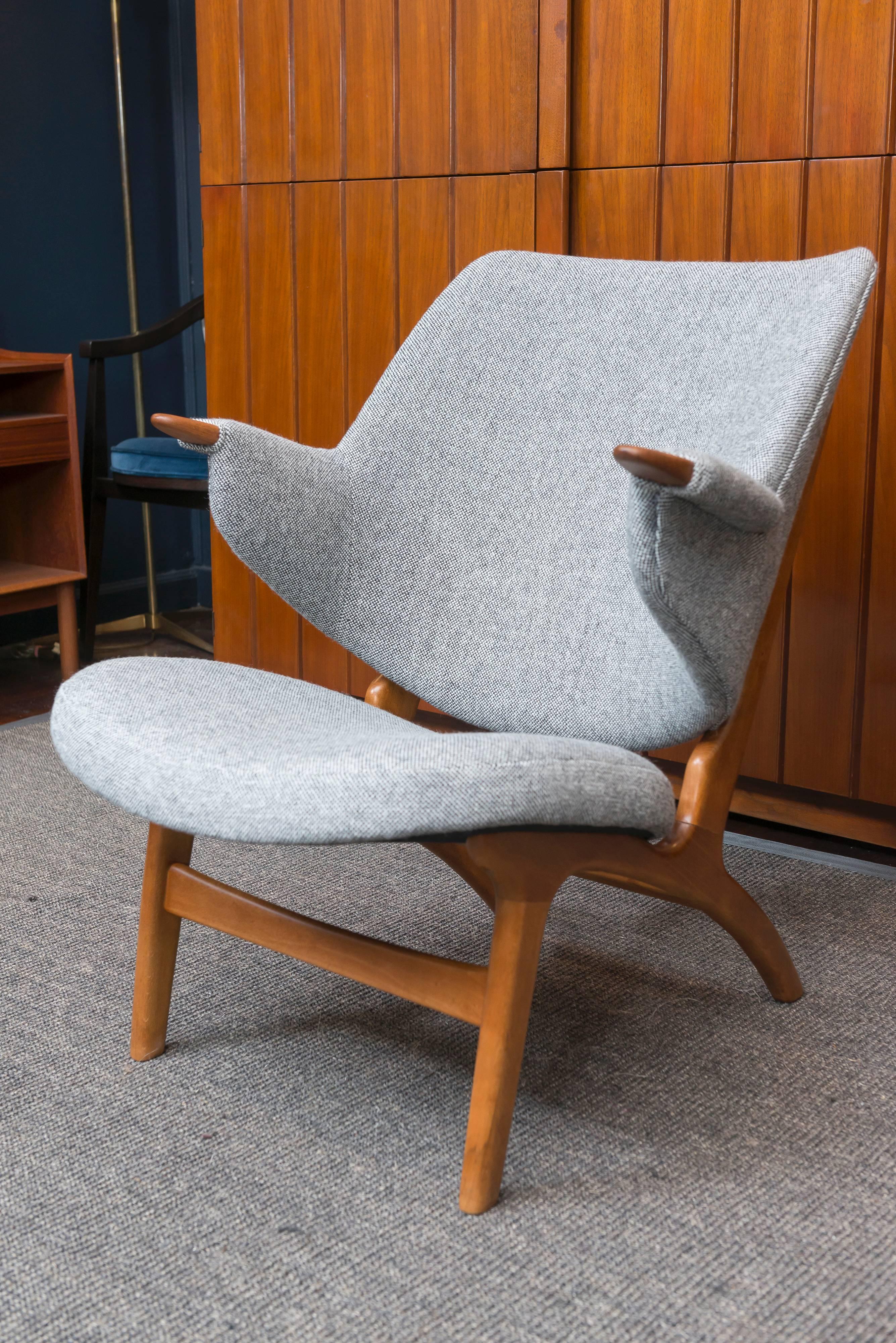 Danish Scandinavian Modern Lounge Chair