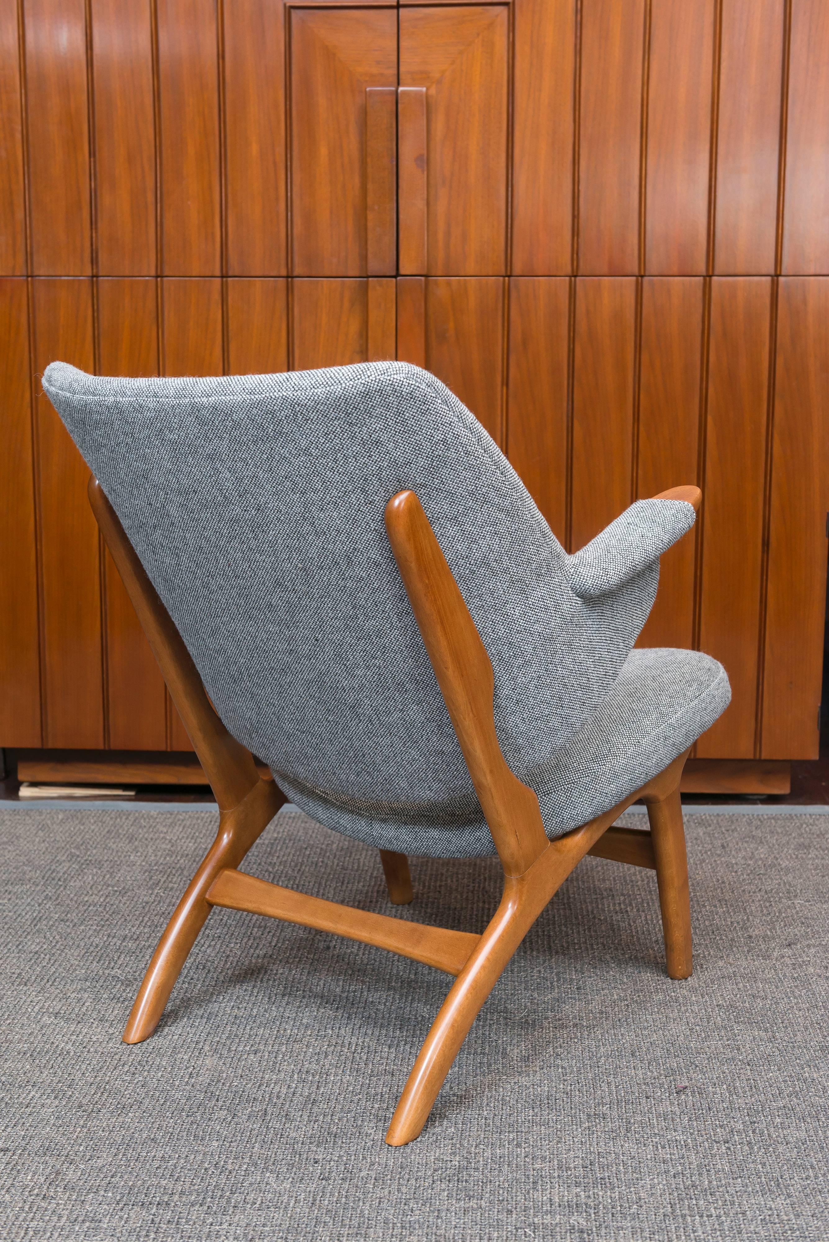 Mid-20th Century Scandinavian Modern Lounge Chair