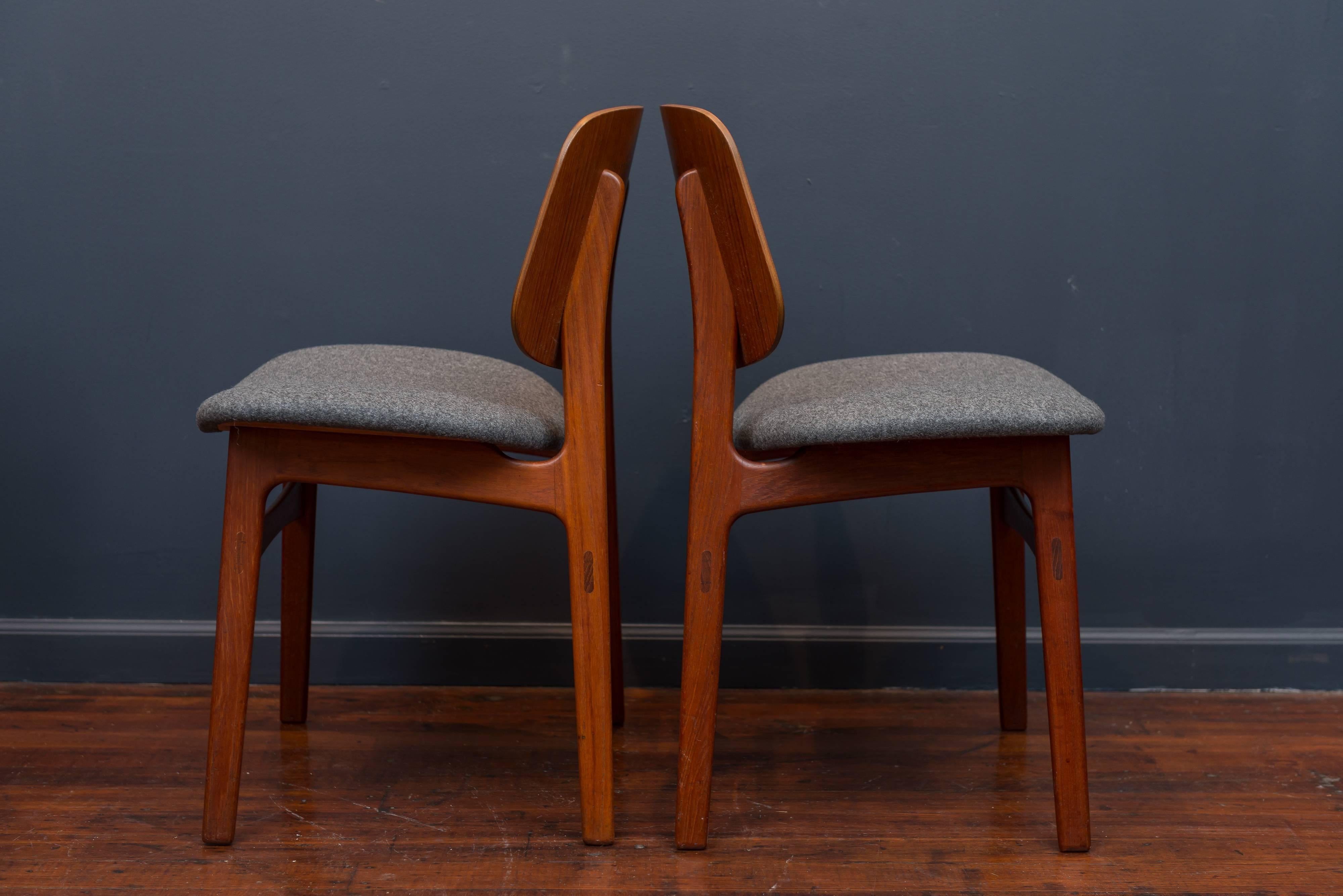Scandinavian Modern Børge Mogensen Eight Dining Chairs