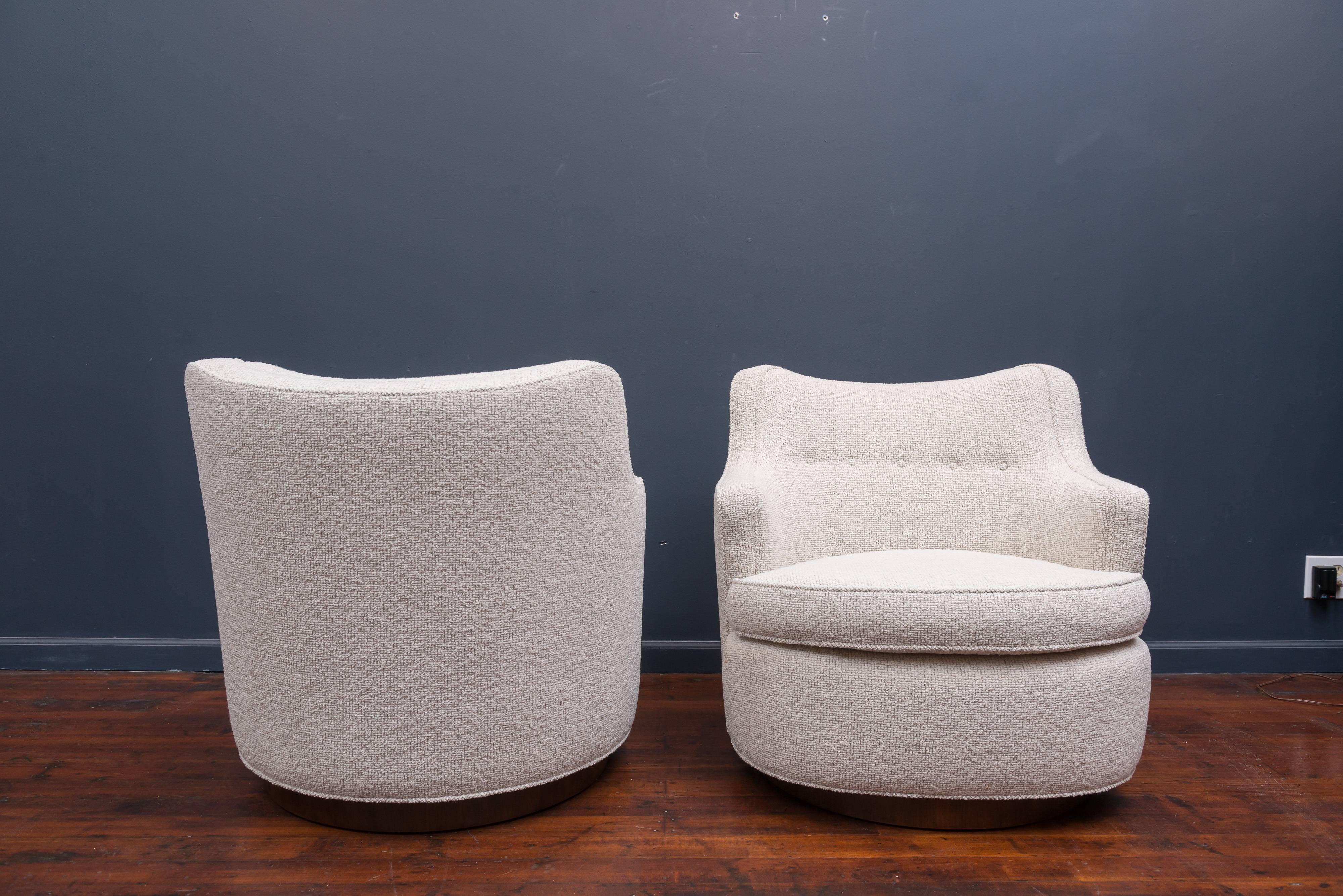 Swivel Lounge Chairs by Edward Wormley for Dunbar In Excellent Condition In San Francisco, CA