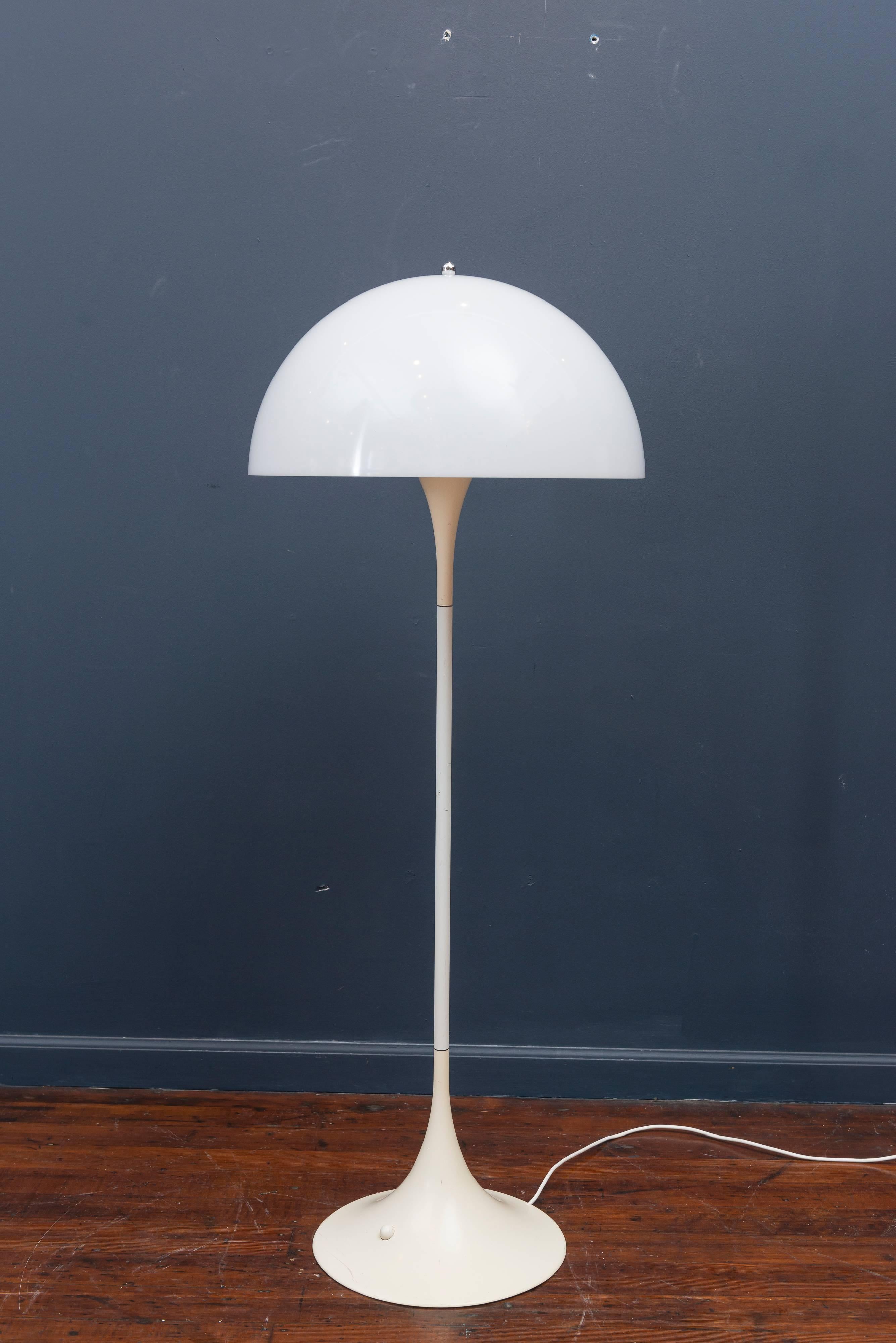 Scandinavian Modern Verner Panton Panthella Floor Lamp