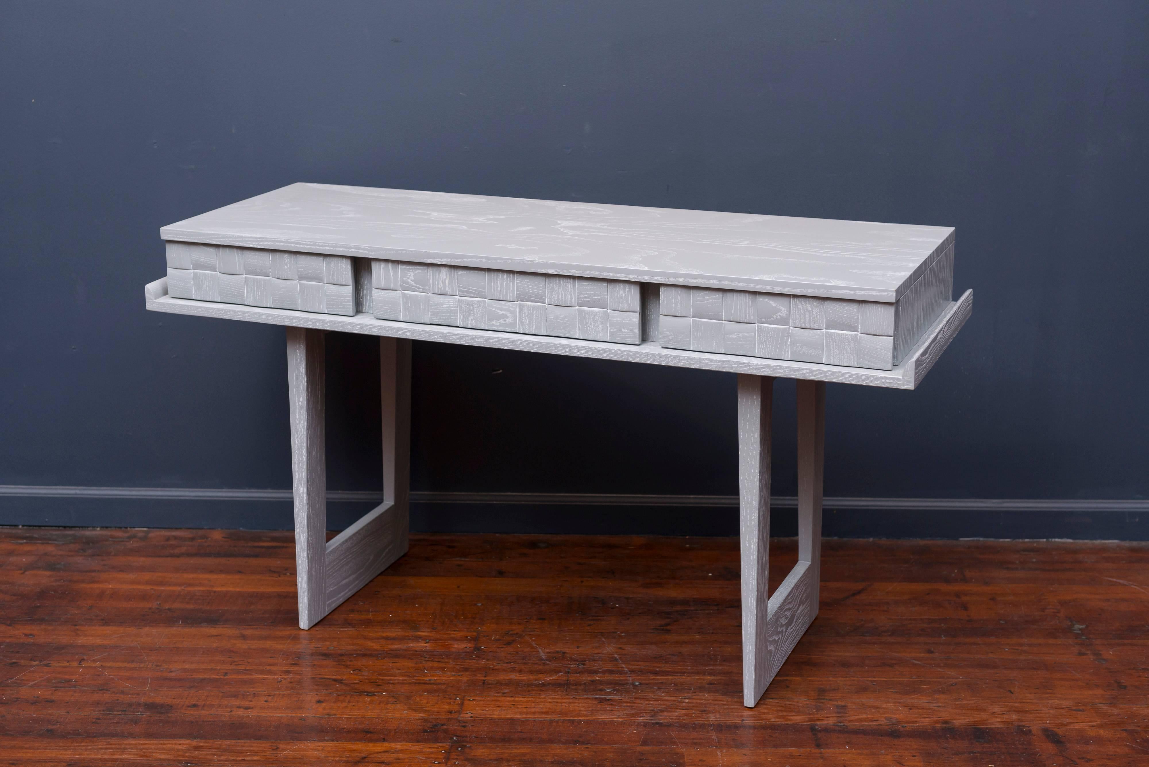 Paul Laszlo Console or Writing Desk In Excellent Condition In San Francisco, CA