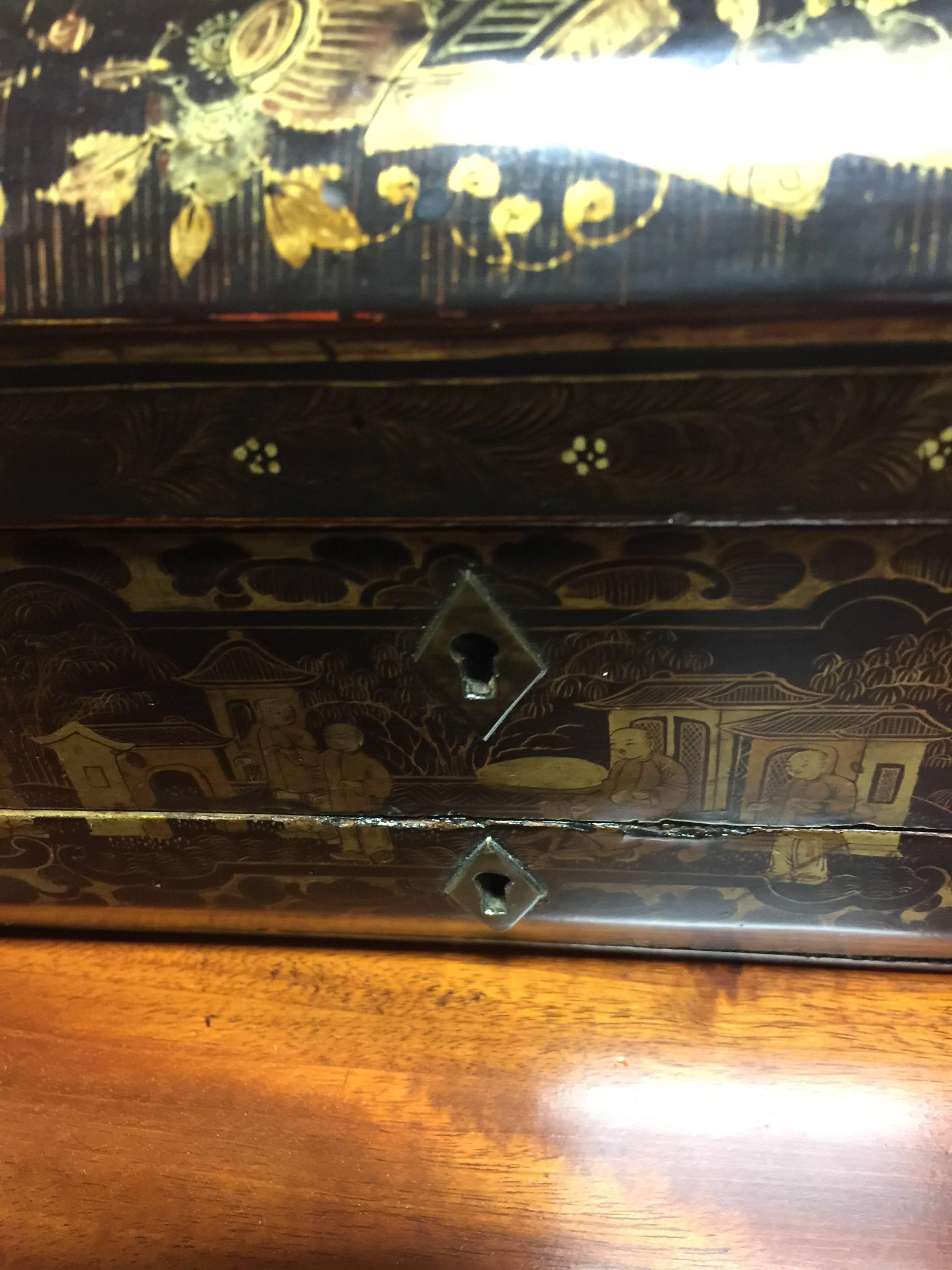 Chinese Export Sewing Box 19th Century Lacquered French