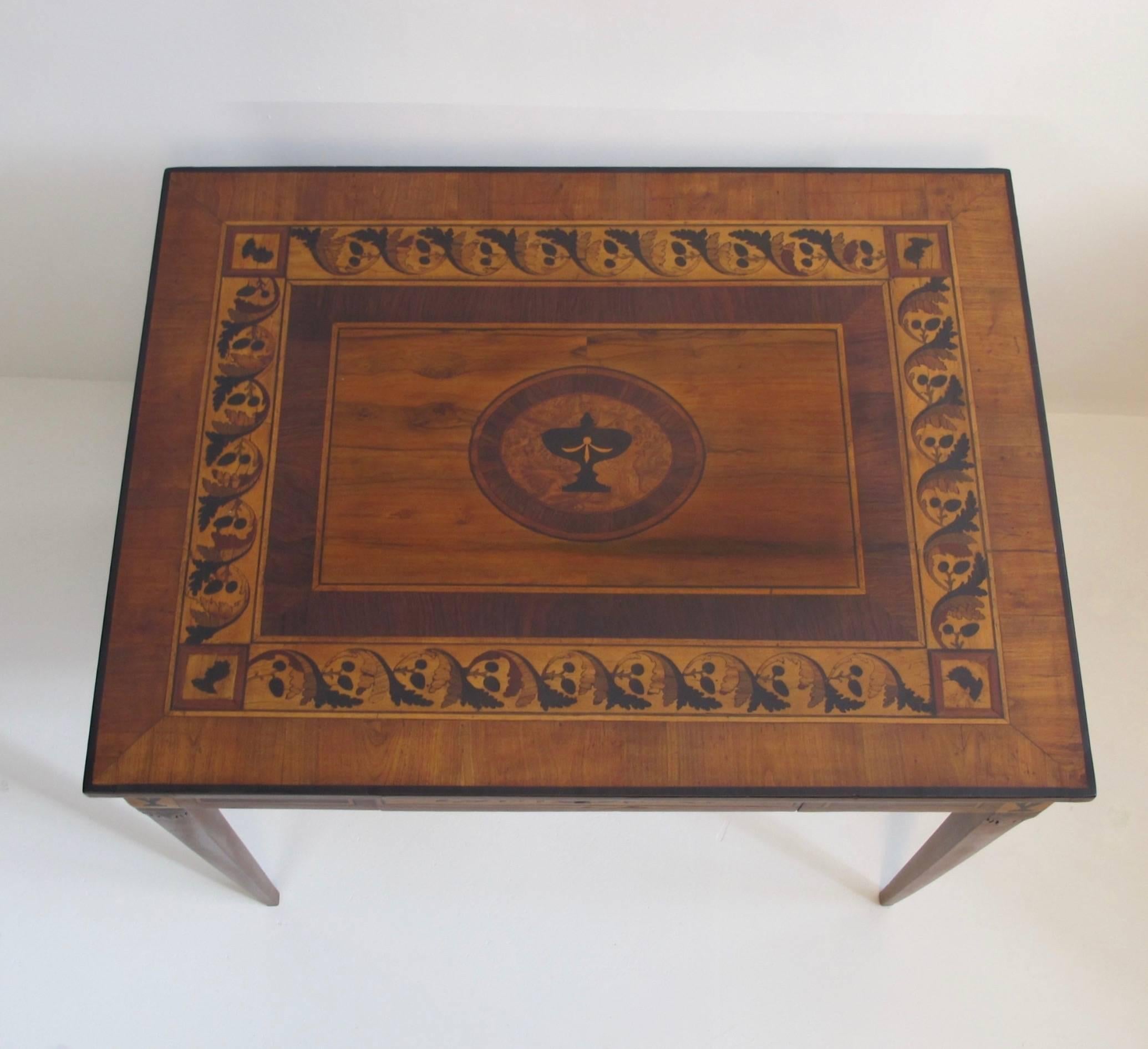  Italian Parquetry Inlaid Writing Table Desk, 18th Century For Sale 1