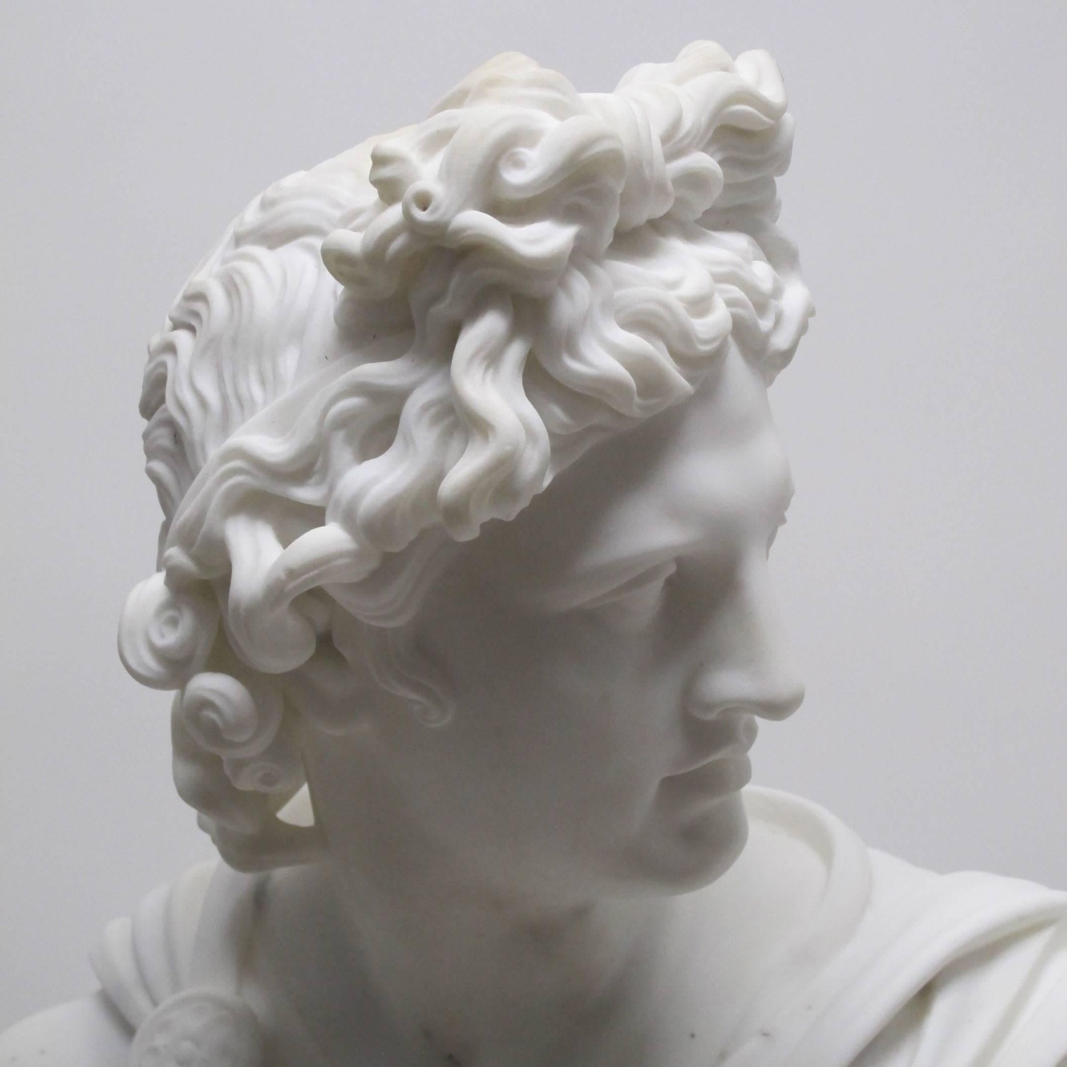 Sculpté Buste en marbre grandeur nature d'Apollo en vente