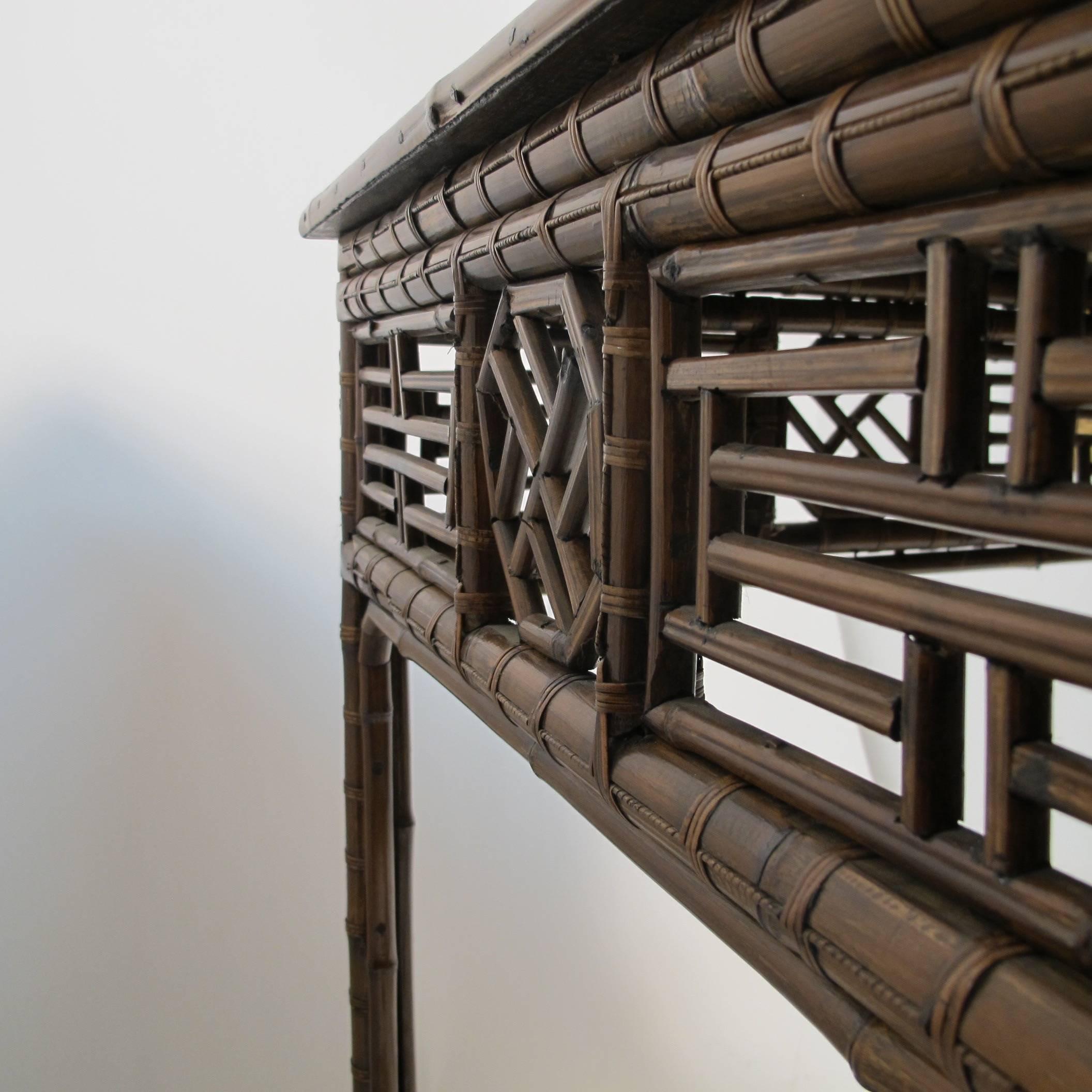 Ancienne table chinoise en bambou de style chinois vers 1880 en vente 2