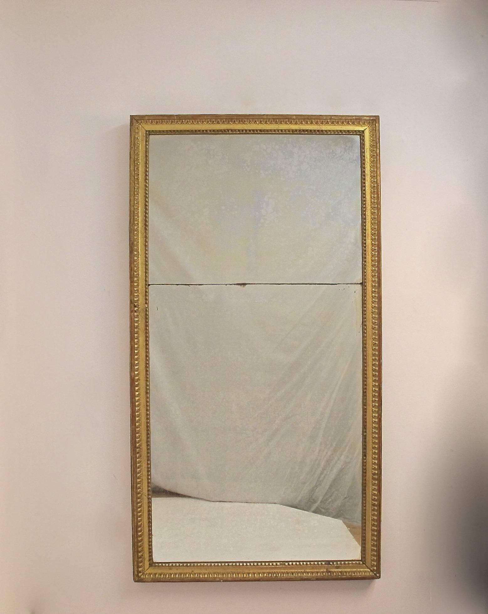 French Louis XVI Carved and Gilt Mirror In Excellent Condition In San Francisco, CA