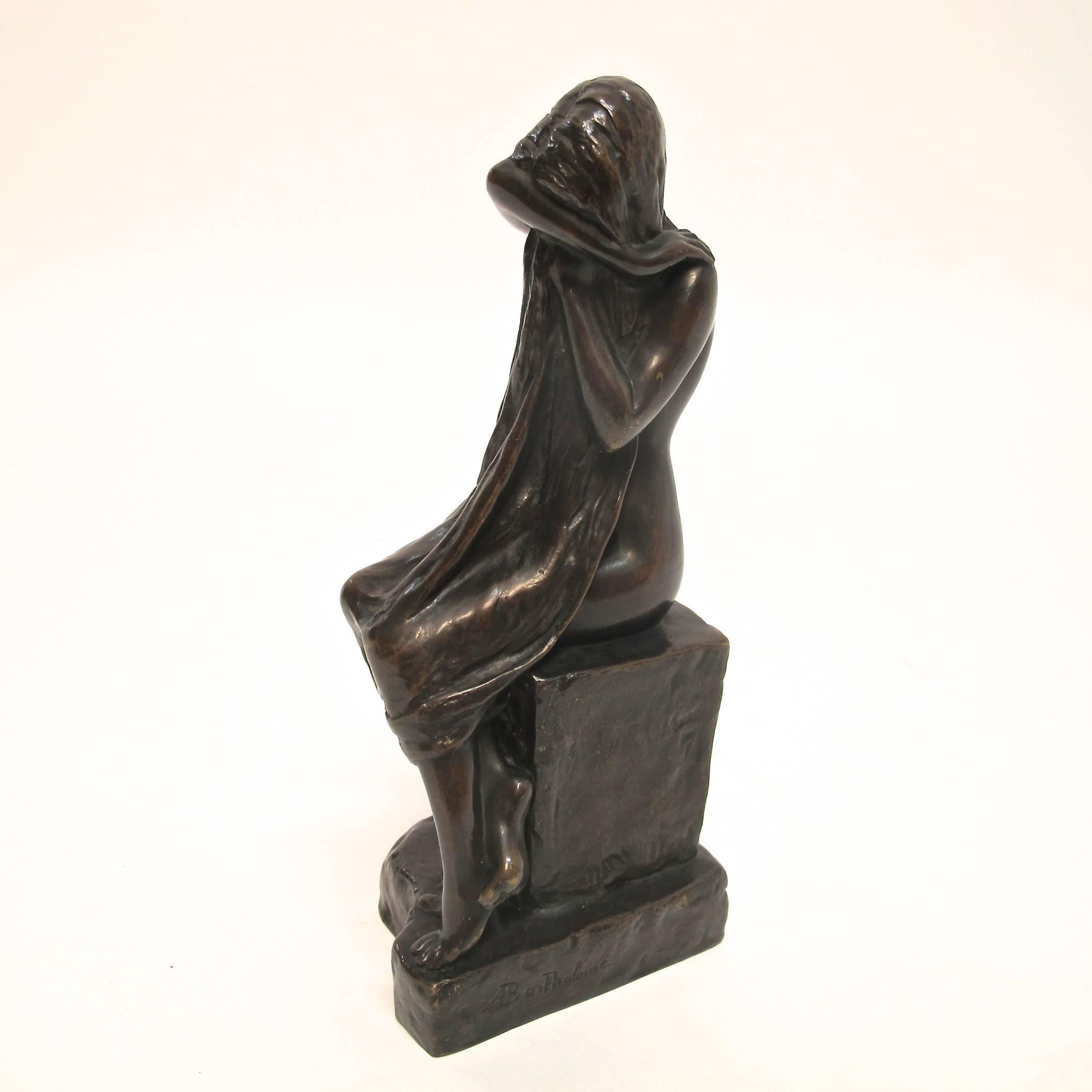 Albert Bartholomew Figura in bronzo La Pleureuse in vendita 4