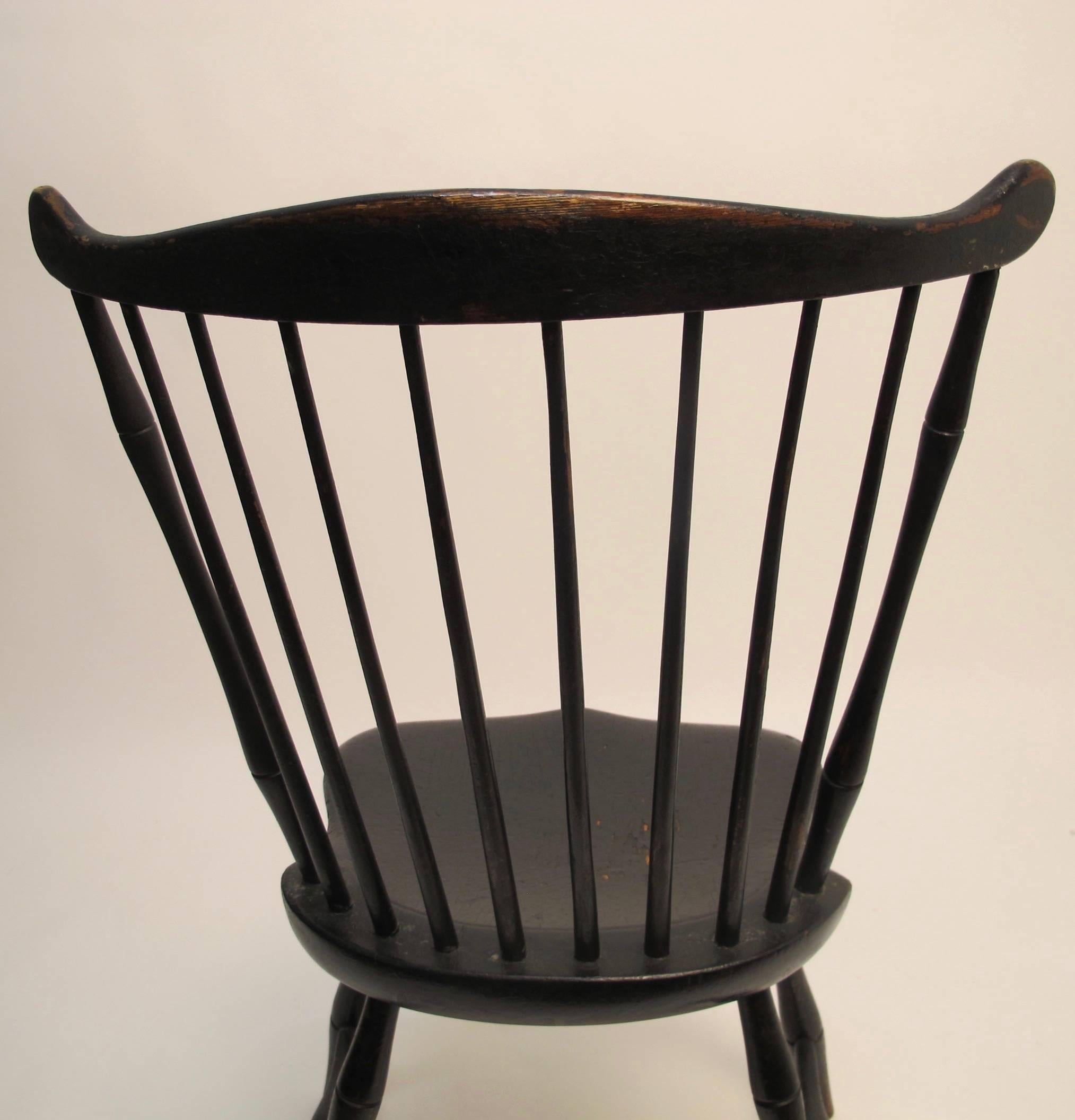 Wood Early American Windsor Side Chair