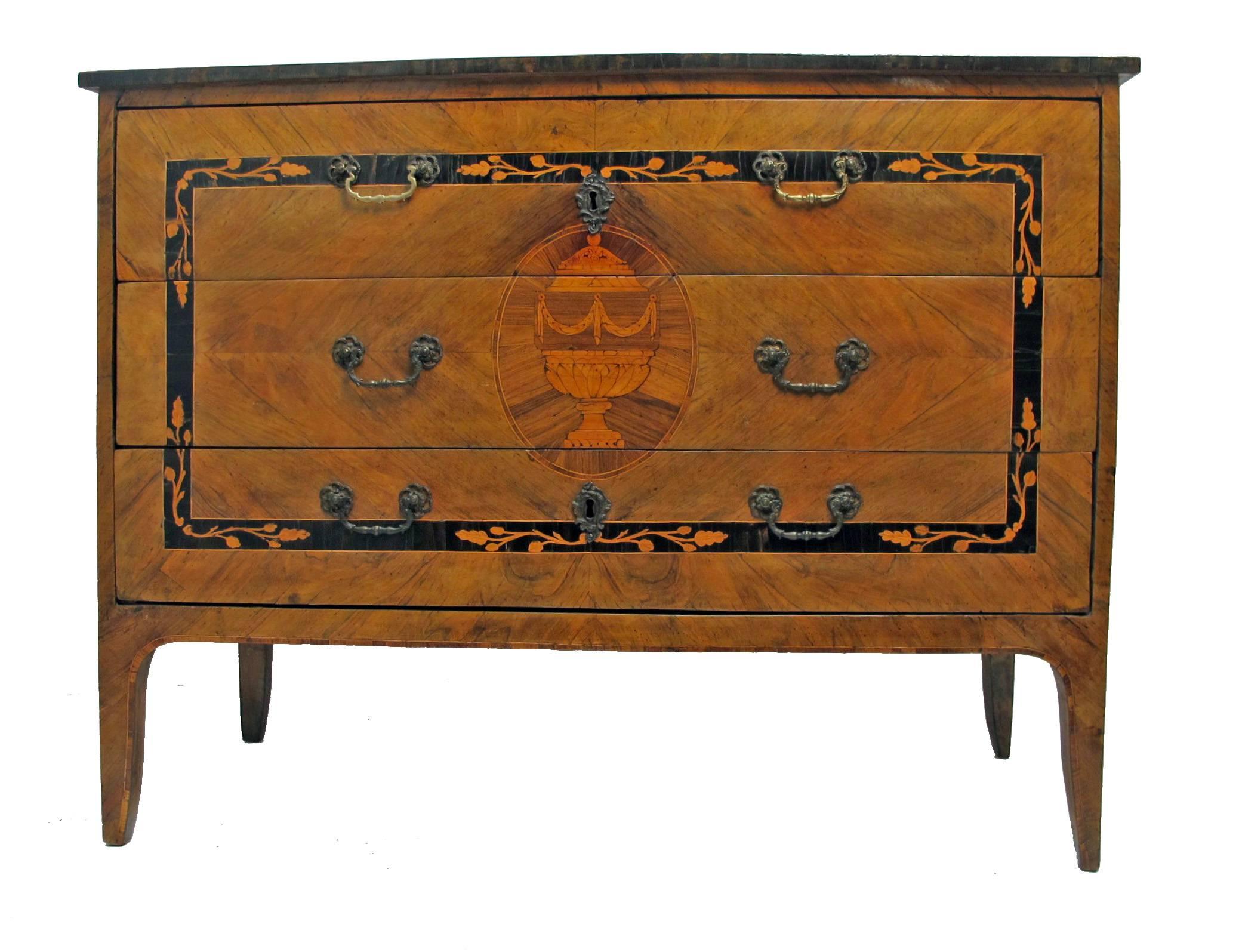 Marquetry 18th Century Italian Maggiolini Style Chest of Drawers For Sale