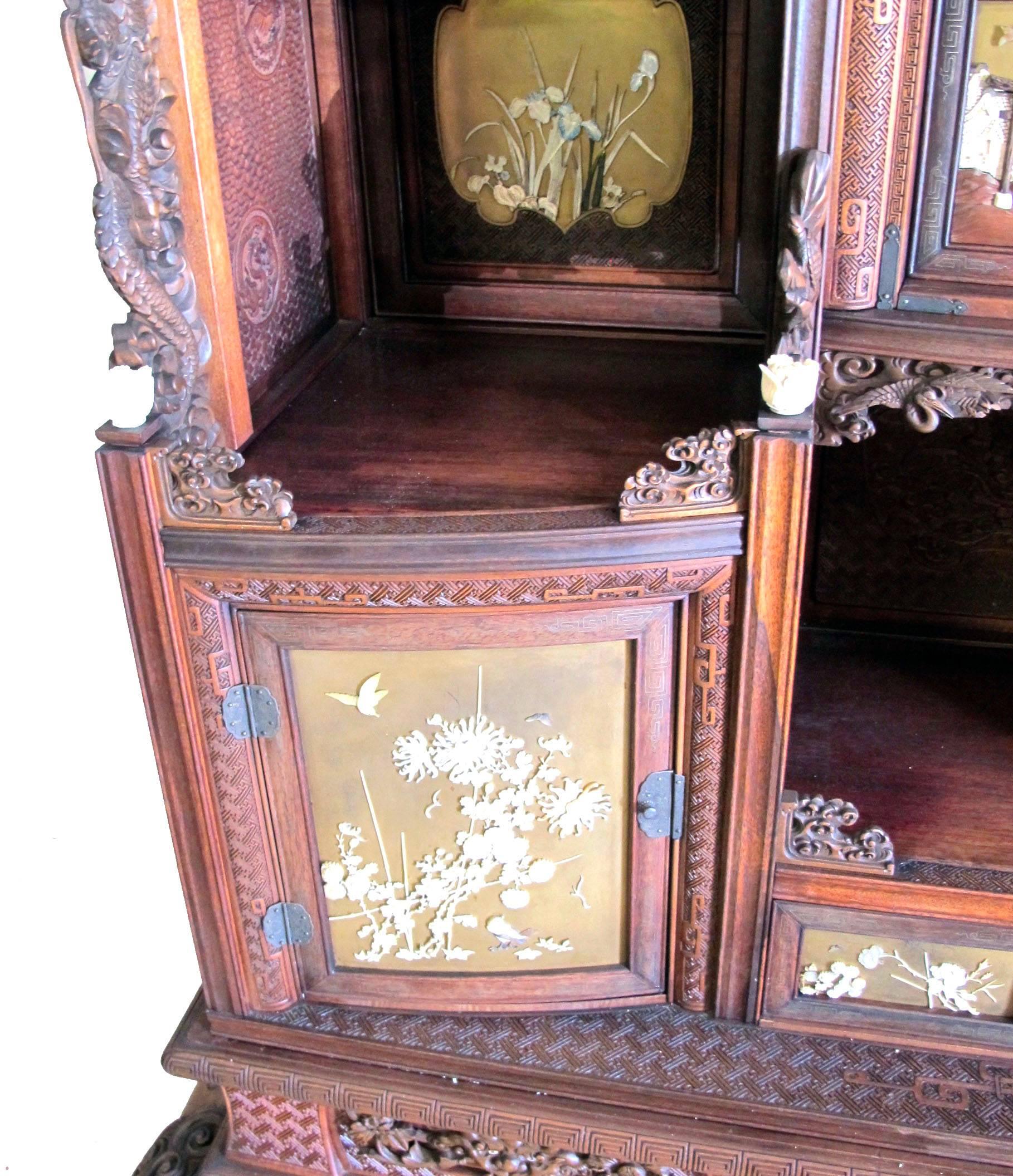 Japanese Carved and Lacquered Shibayama Cabinet, Meiji Period  In Good Condition For Sale In San Francisco, CA