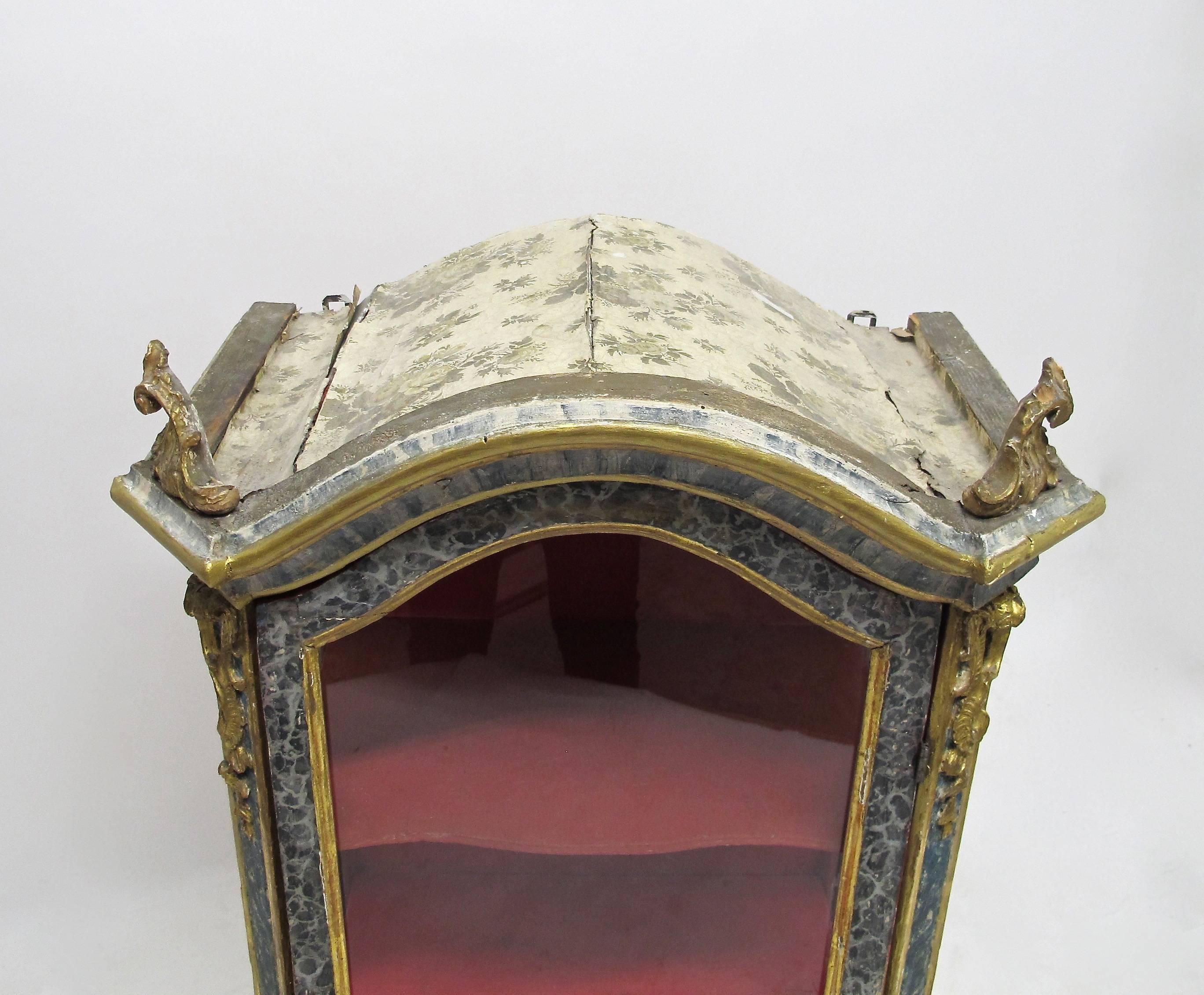 18th Century and Earlier 18th Century Venetian Painted Cabinet For Sale