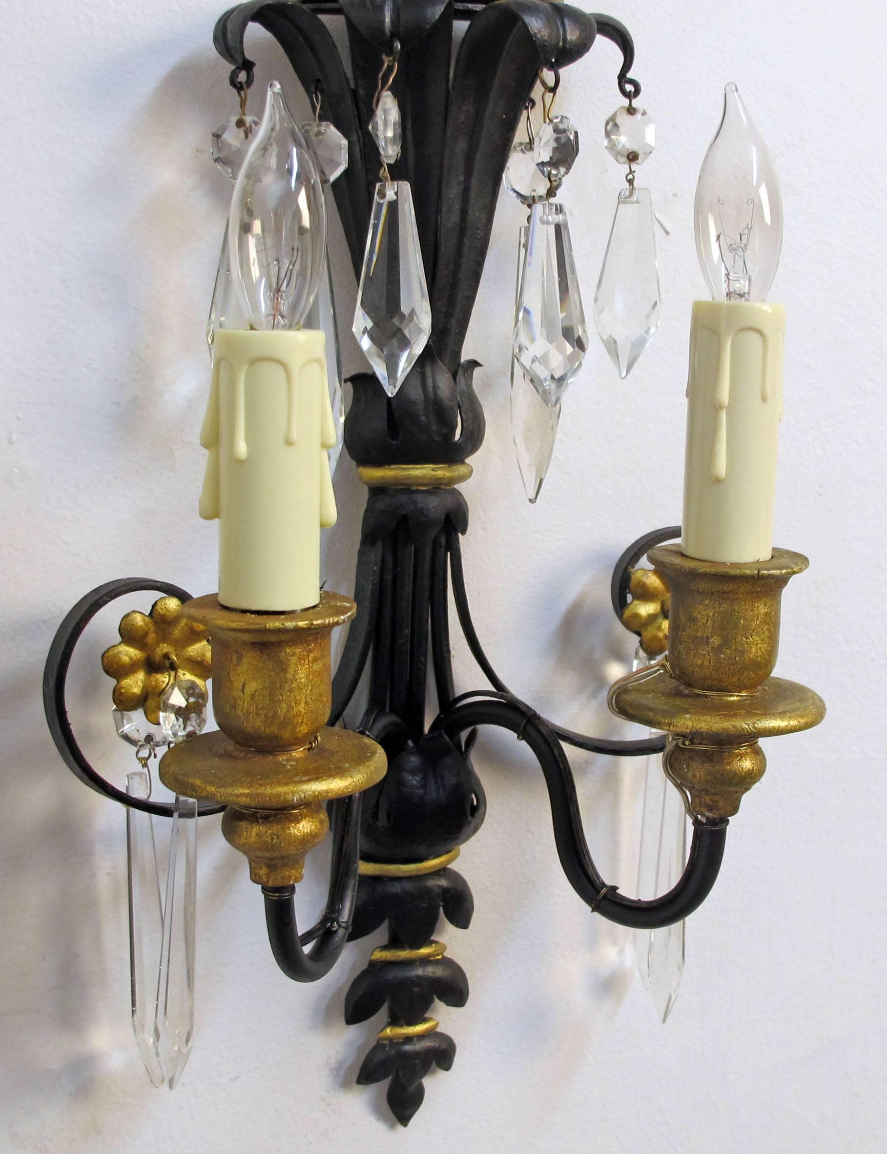 Pair of Federal Style Black and Gilt Sconces In Excellent Condition In San Francisco, CA