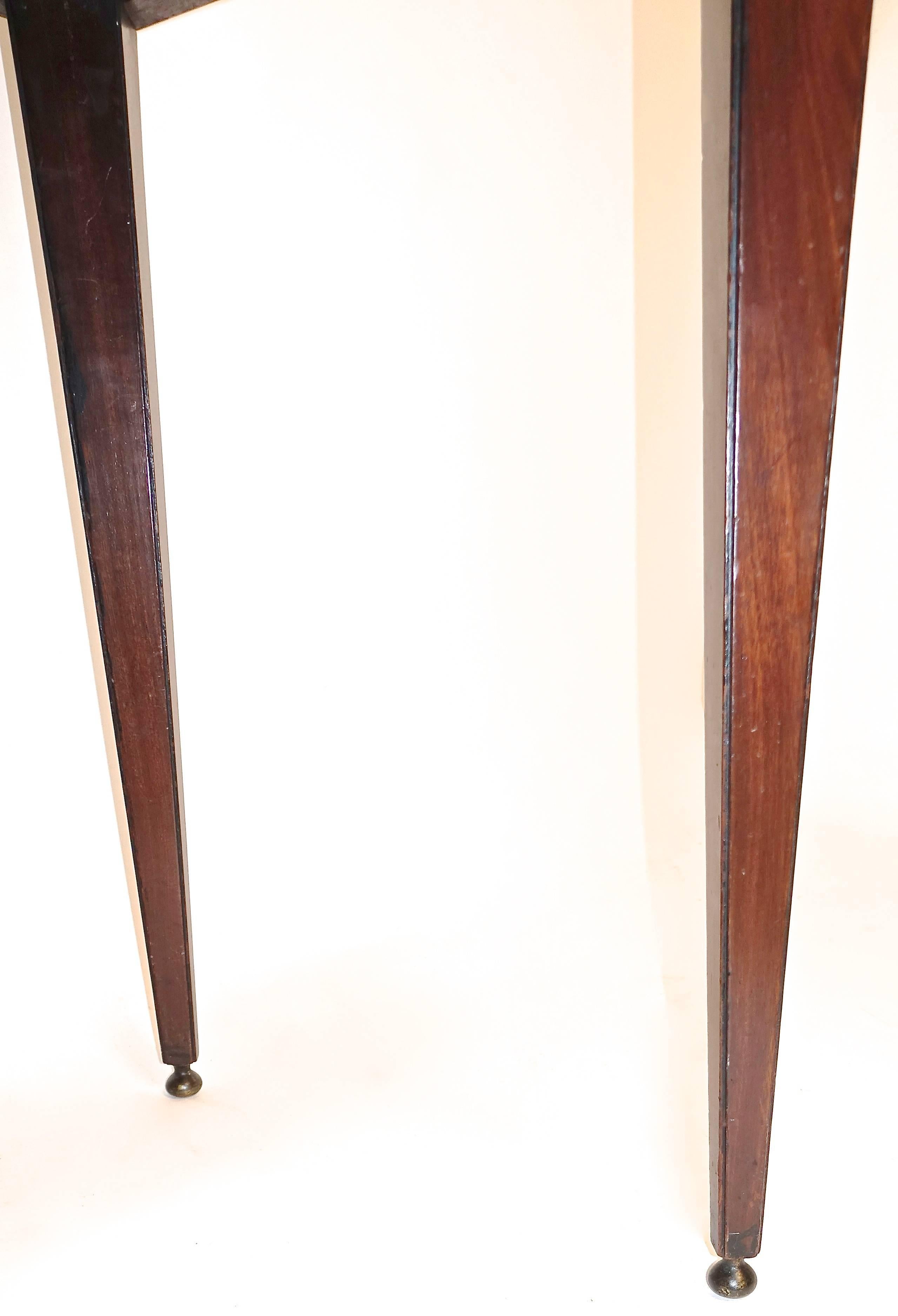 Polished Neoclassical Mahogany and Satinwood Inlay Tray Top Table Dutch, 19th Century For Sale
