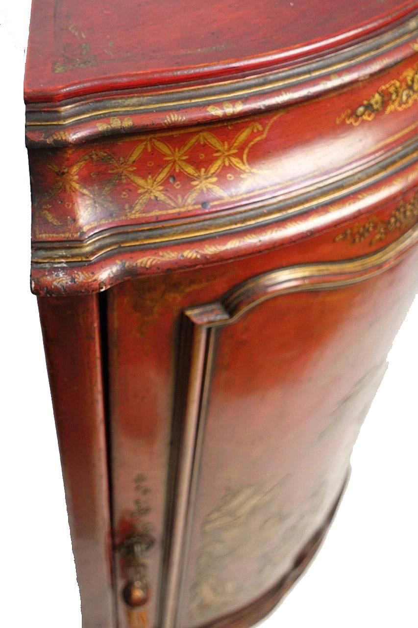 Red Lacquered Corner Cabinet with Chinoiserie Decoration, French Circa 1860  In Good Condition In San Francisco, CA