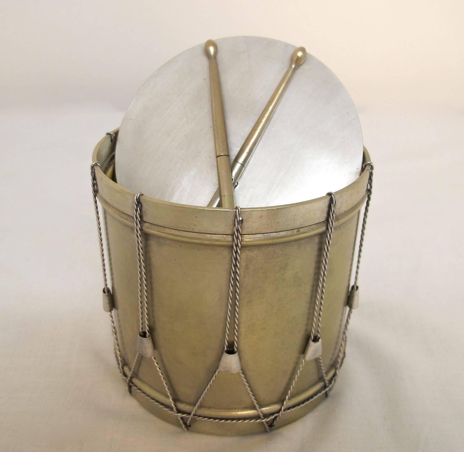 Drum Shape Silver Gilt Bronze Box, 19th Century For Sale 3