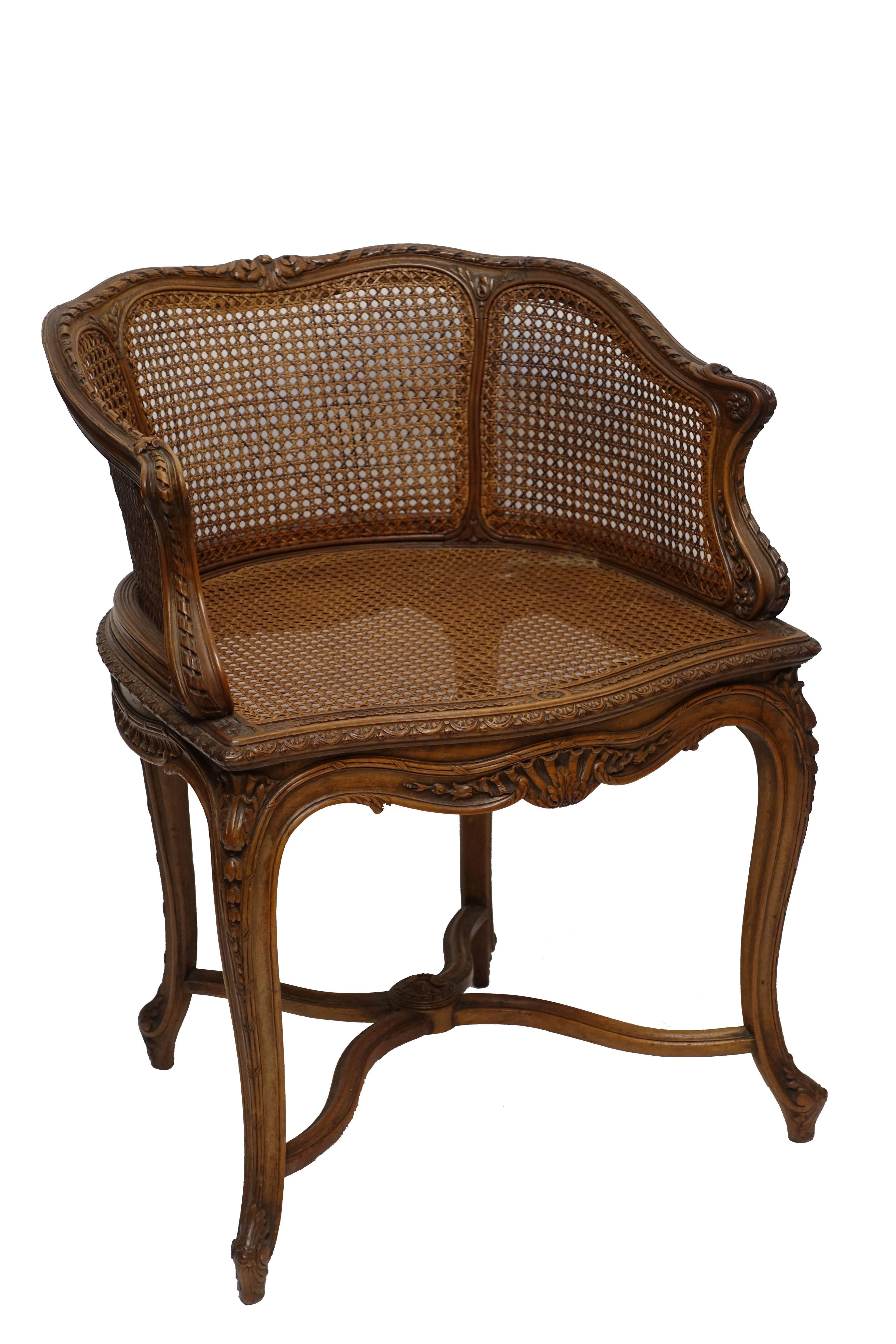 Carved Walnut Vanity Dressing Table Bergere Chair, French, circa 1900 2