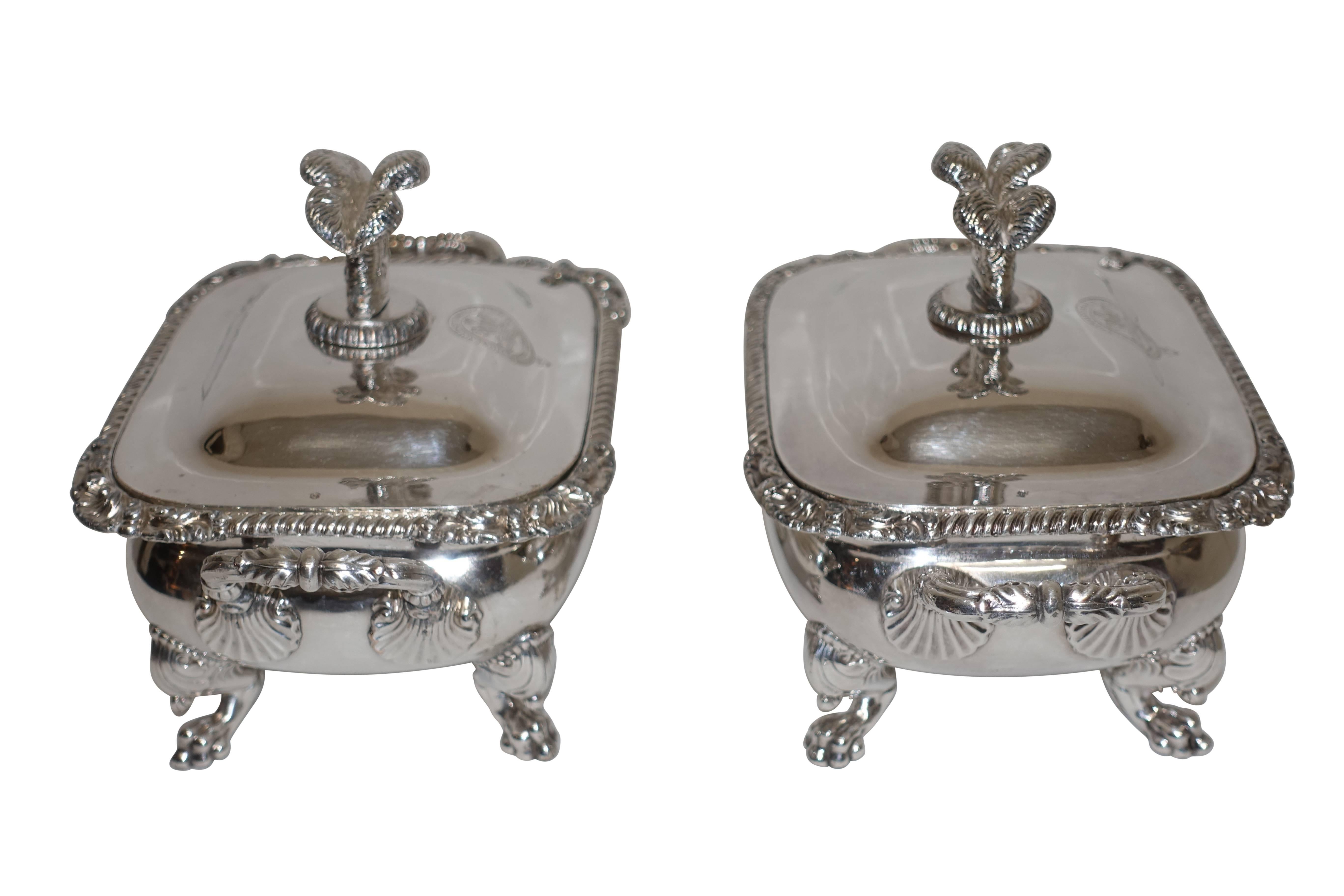 Pair of Sheffield Silver Plate Sauce Tureens English, 19th Century In Excellent Condition In San Francisco, CA