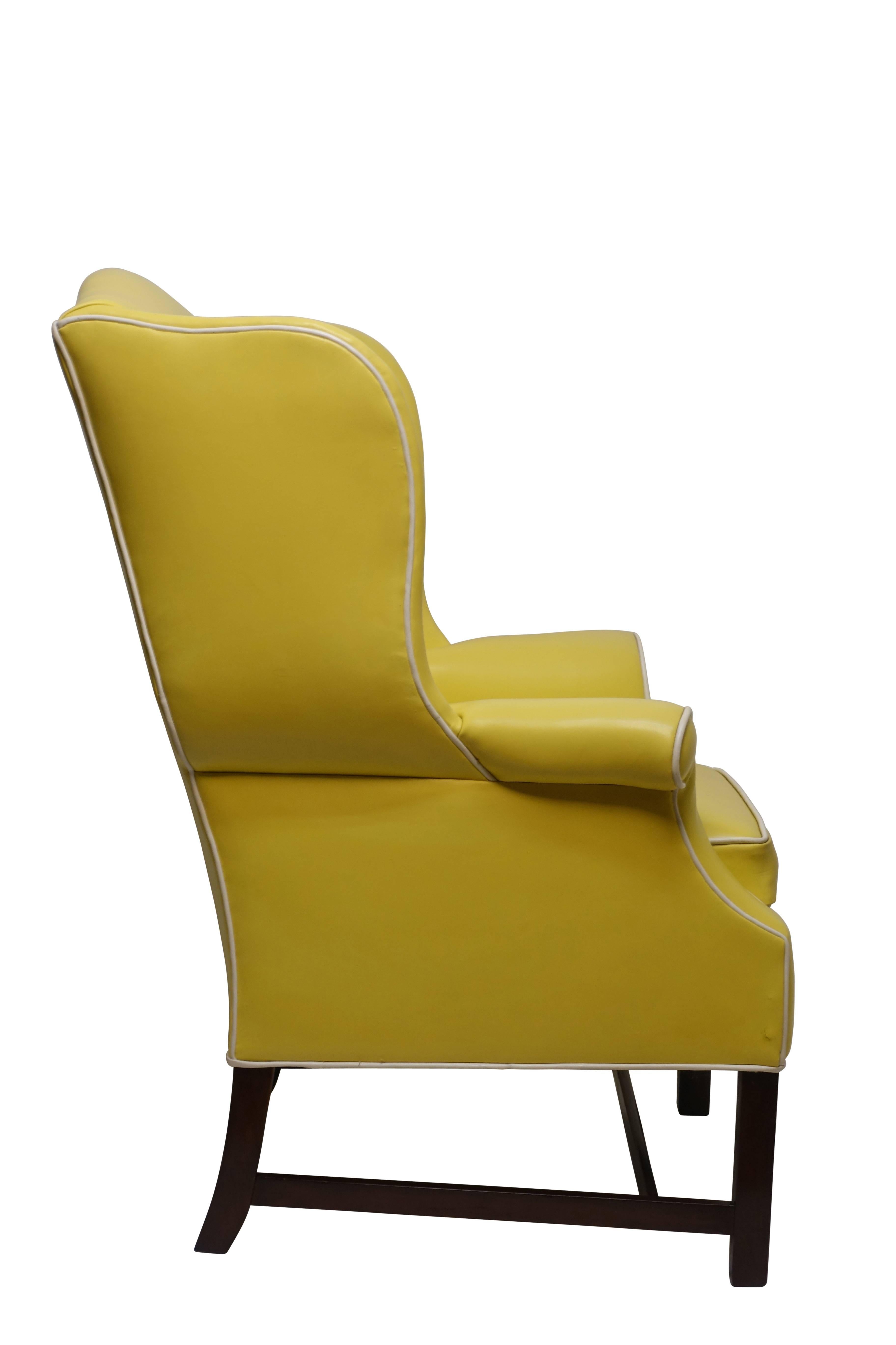 Pair of Georgian Style Yellow Vinyl Wingback Chairs with Piping Detail, 1960s In Good Condition In San Francisco, CA
