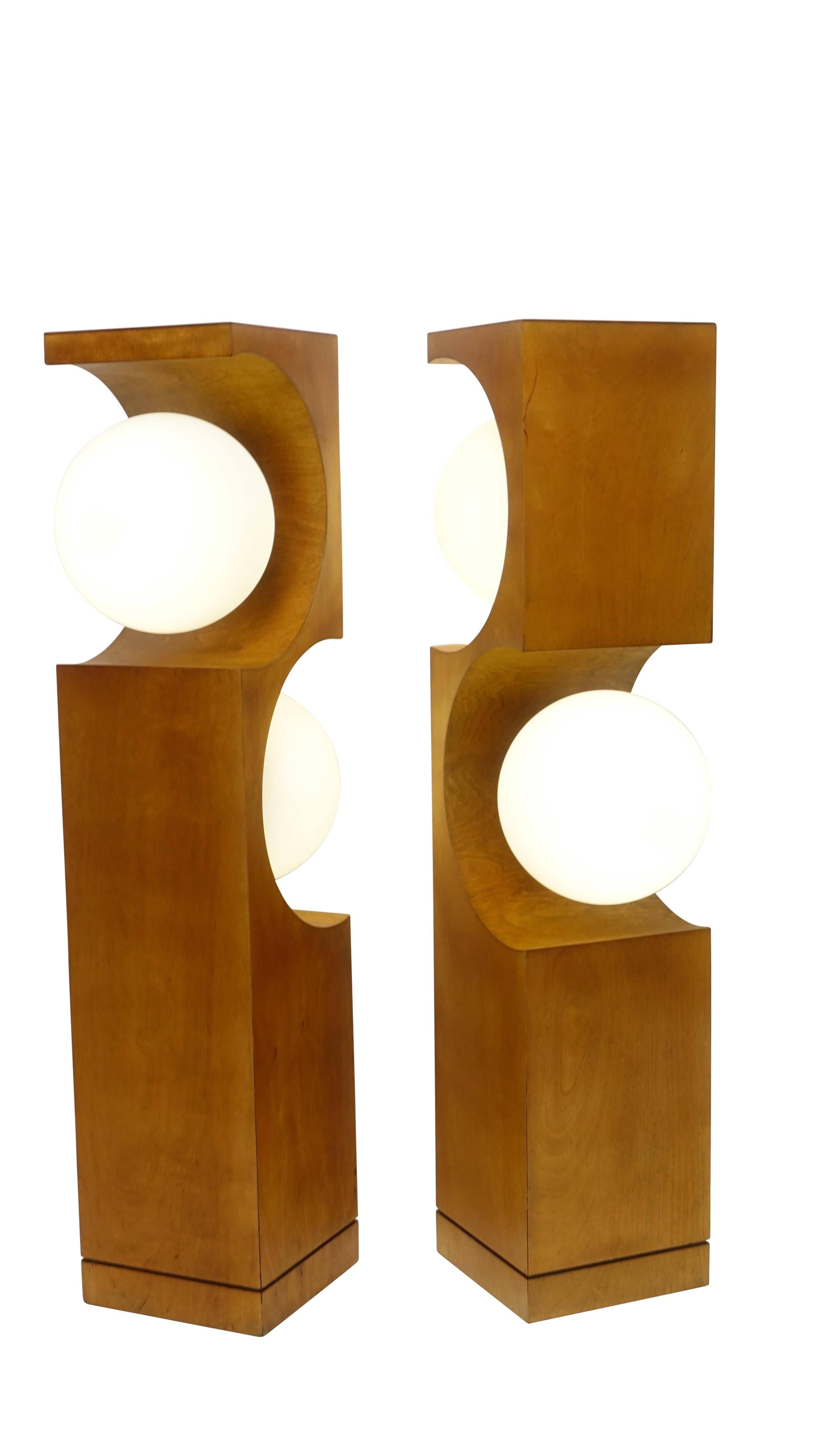 Pair of Mid-20th Century Milo Baughman Wood Cut-Out Lamps In Excellent Condition In San Francisco, CA