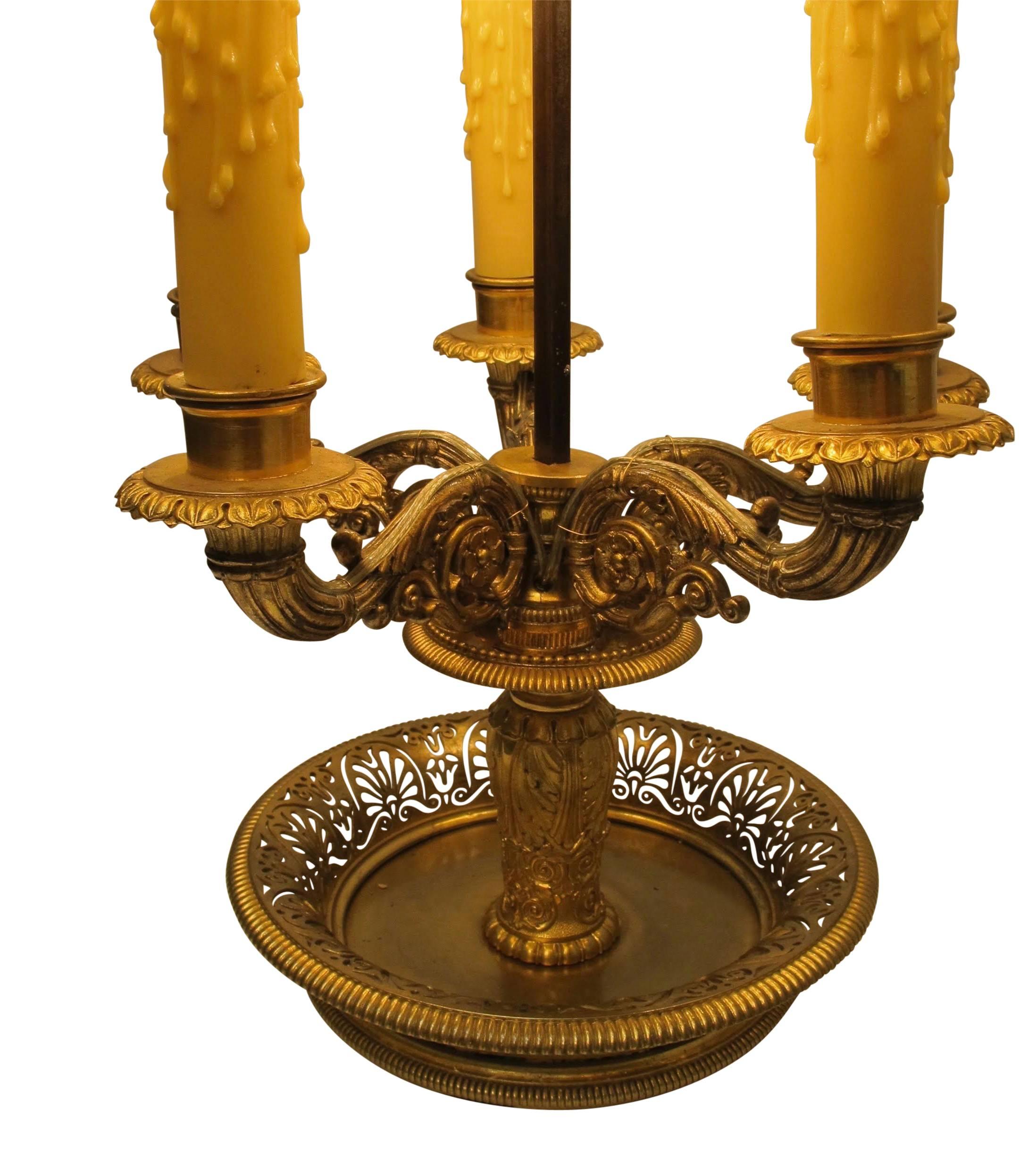 Bouillotte-Lampe aus vergoldeter Bronze, Französisch, 19. Jahrhundert im Angebot 3