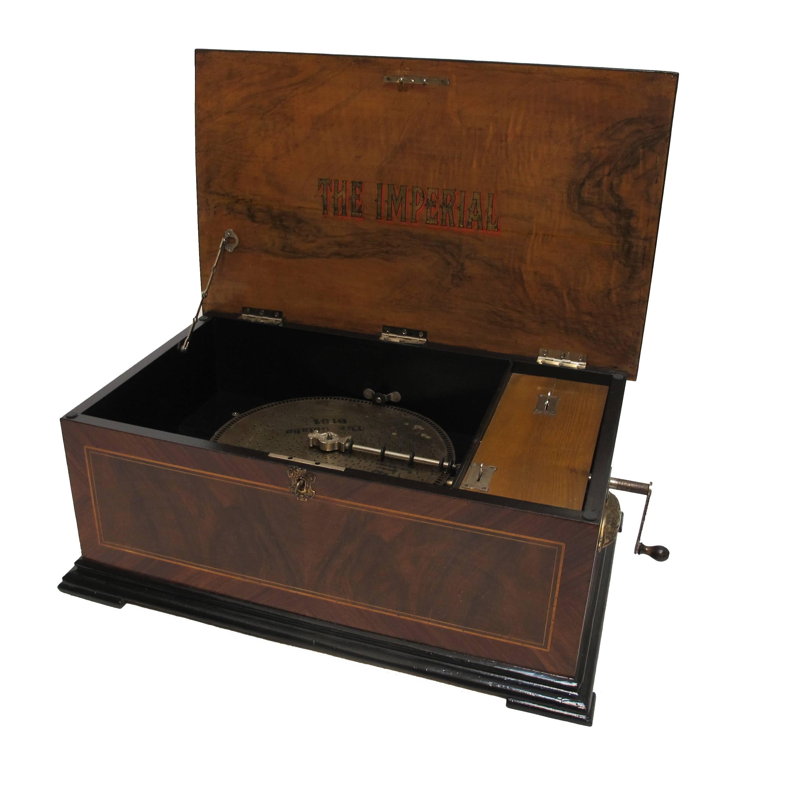 Imperial Company Disc Playing Music Box, American 19th Century In Good Condition For Sale In San Francisco, CA