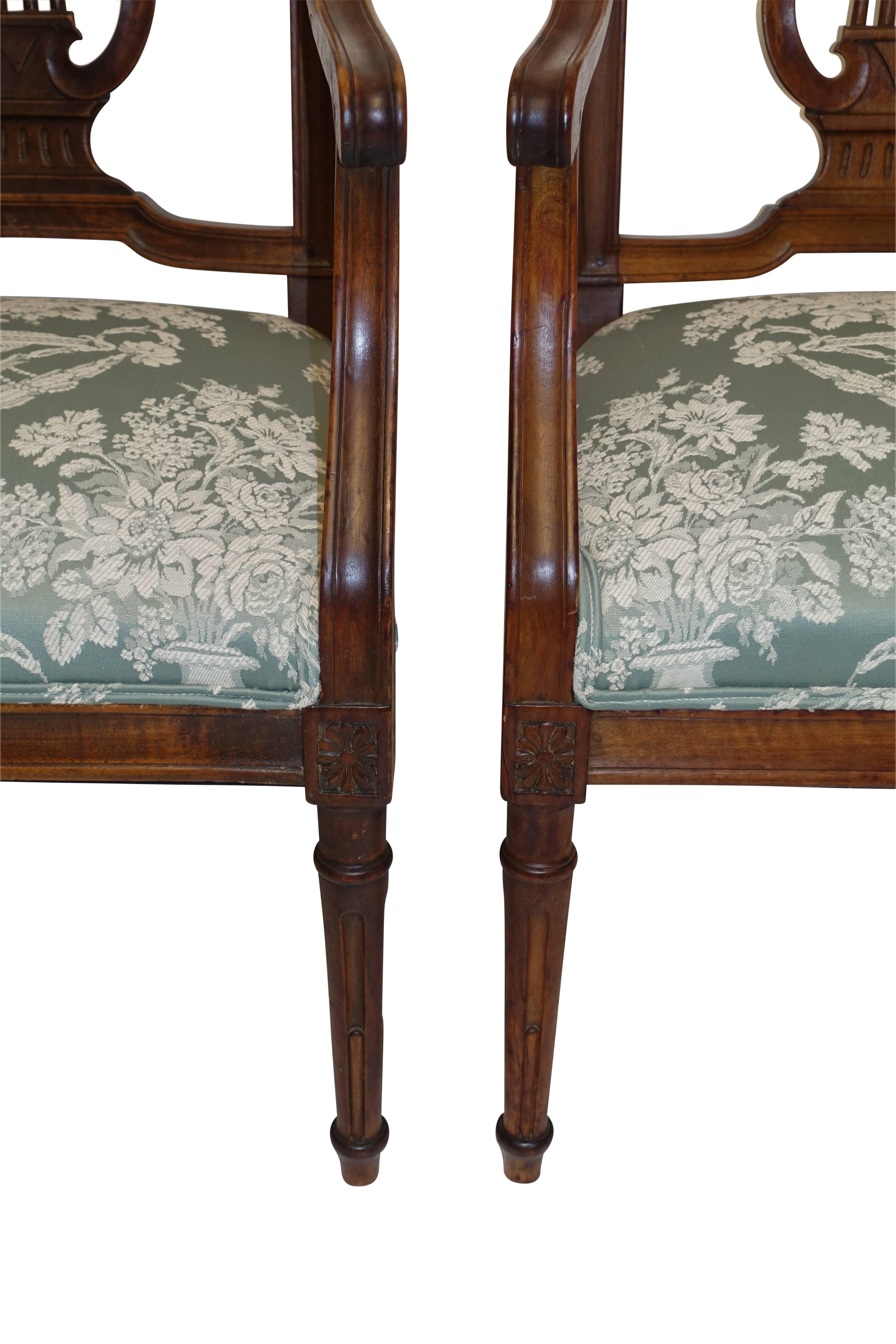Pair of Neoclassical Walnut Armchairs, Italy, 18th Century In Excellent Condition For Sale In San Francisco, CA