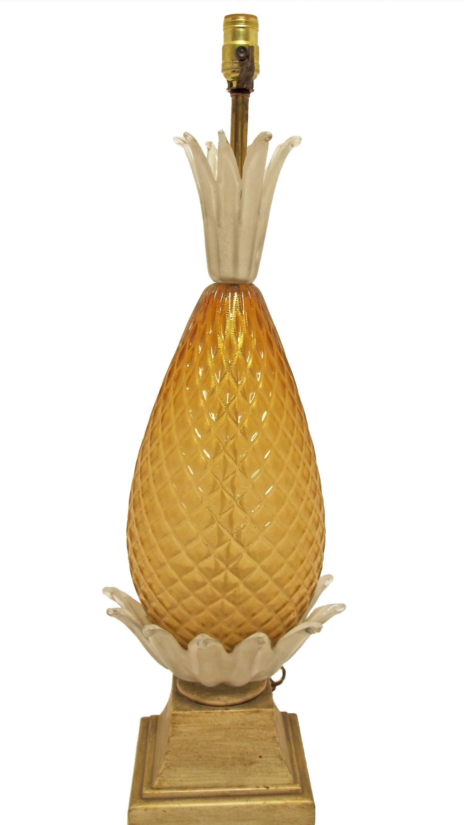 Large impressive Italian glass lamp in the shape of a pineapple on painted wood plinth. Attributed to Barovier & Toss, Italy, mid-20th century. Newly re-wired.