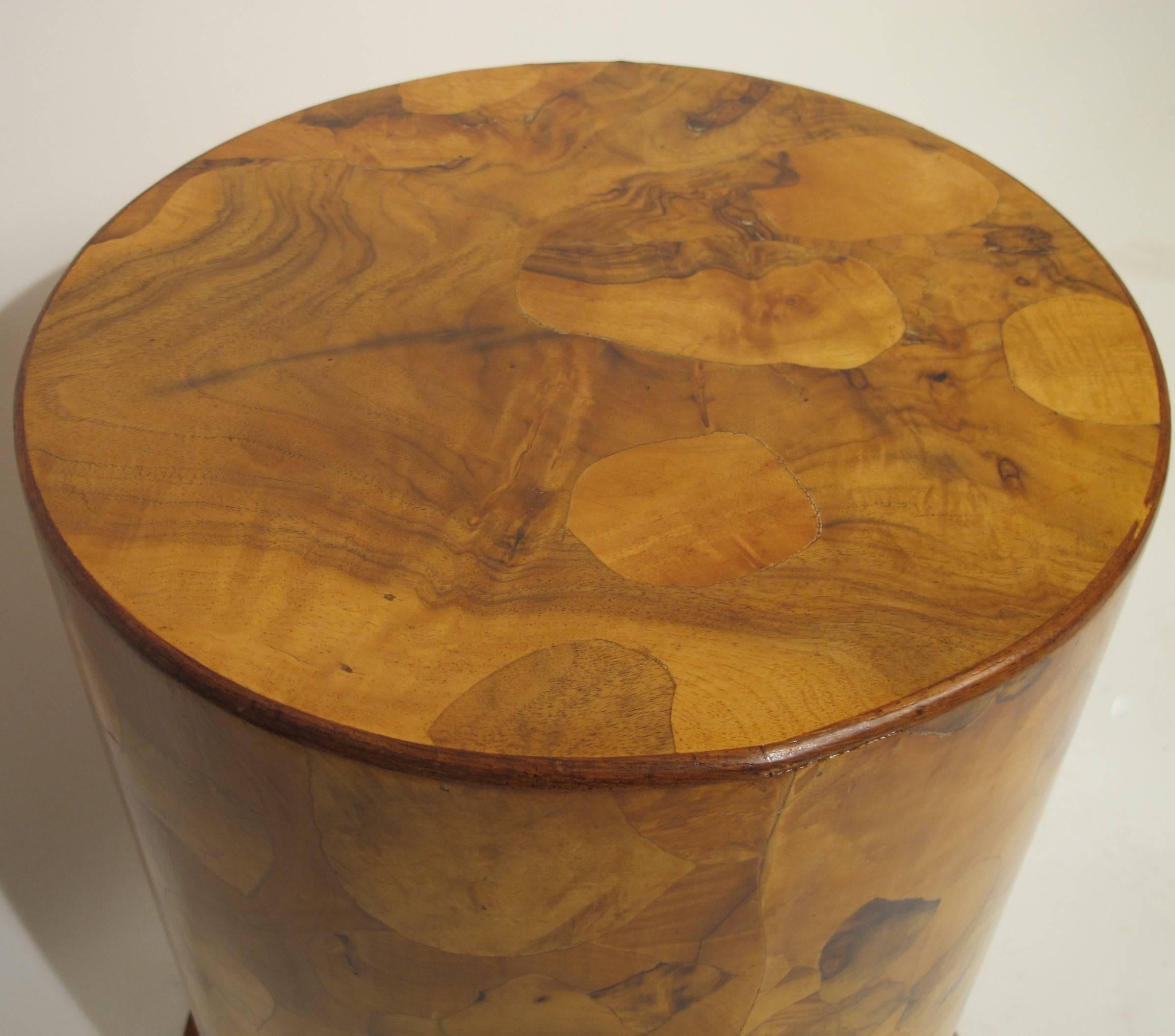 Italian pedestal with mixed fruitwood patchwork veneer. Recently refinished and in beautiful condition. The top diameter of the pedestal measures 15.25 inches. Italy, 1950's-1960's.