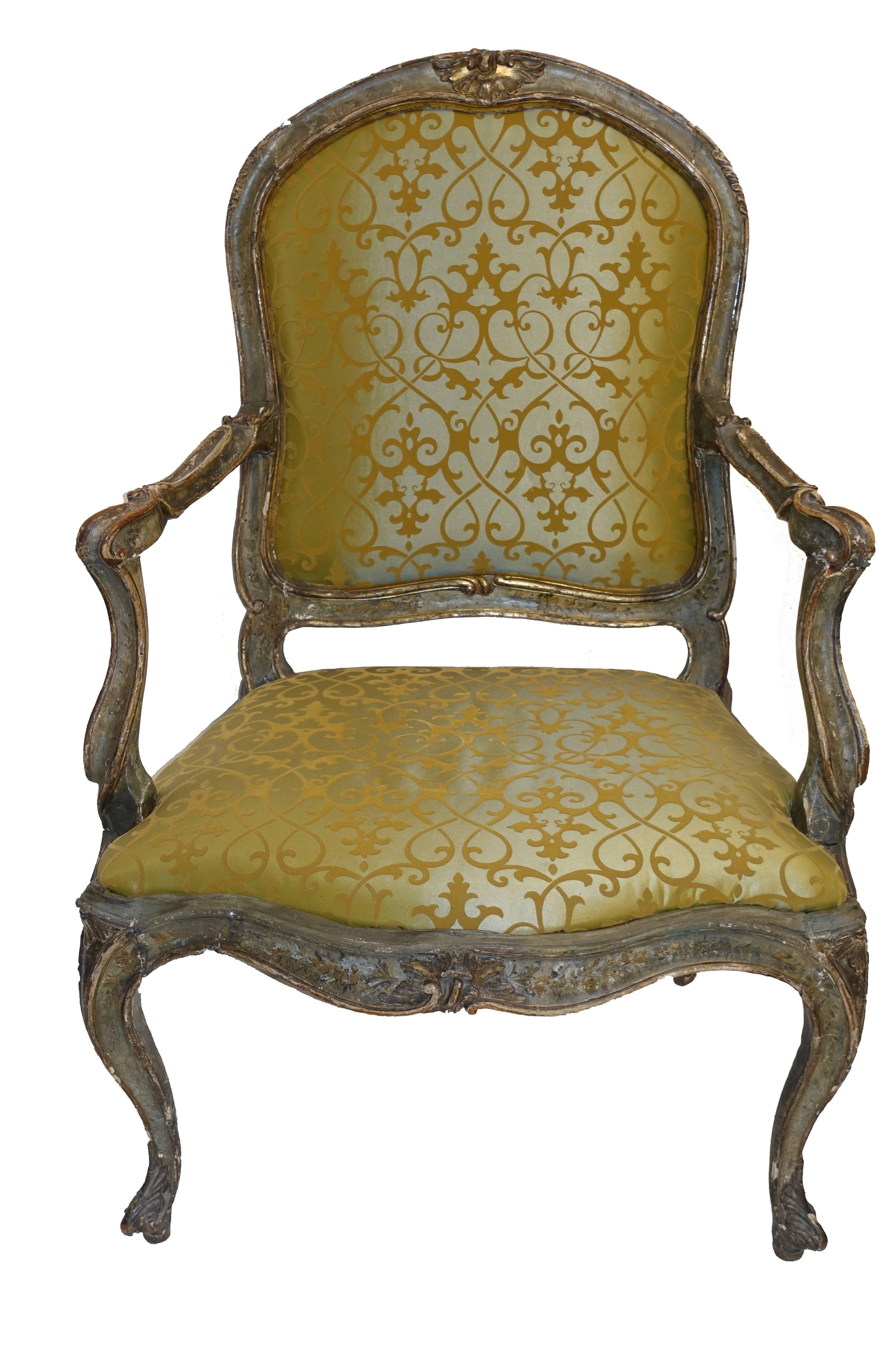 Italienischer venezianischer Sessel aus dem 18. Jahrhundert (Geschnitzt) im Angebot