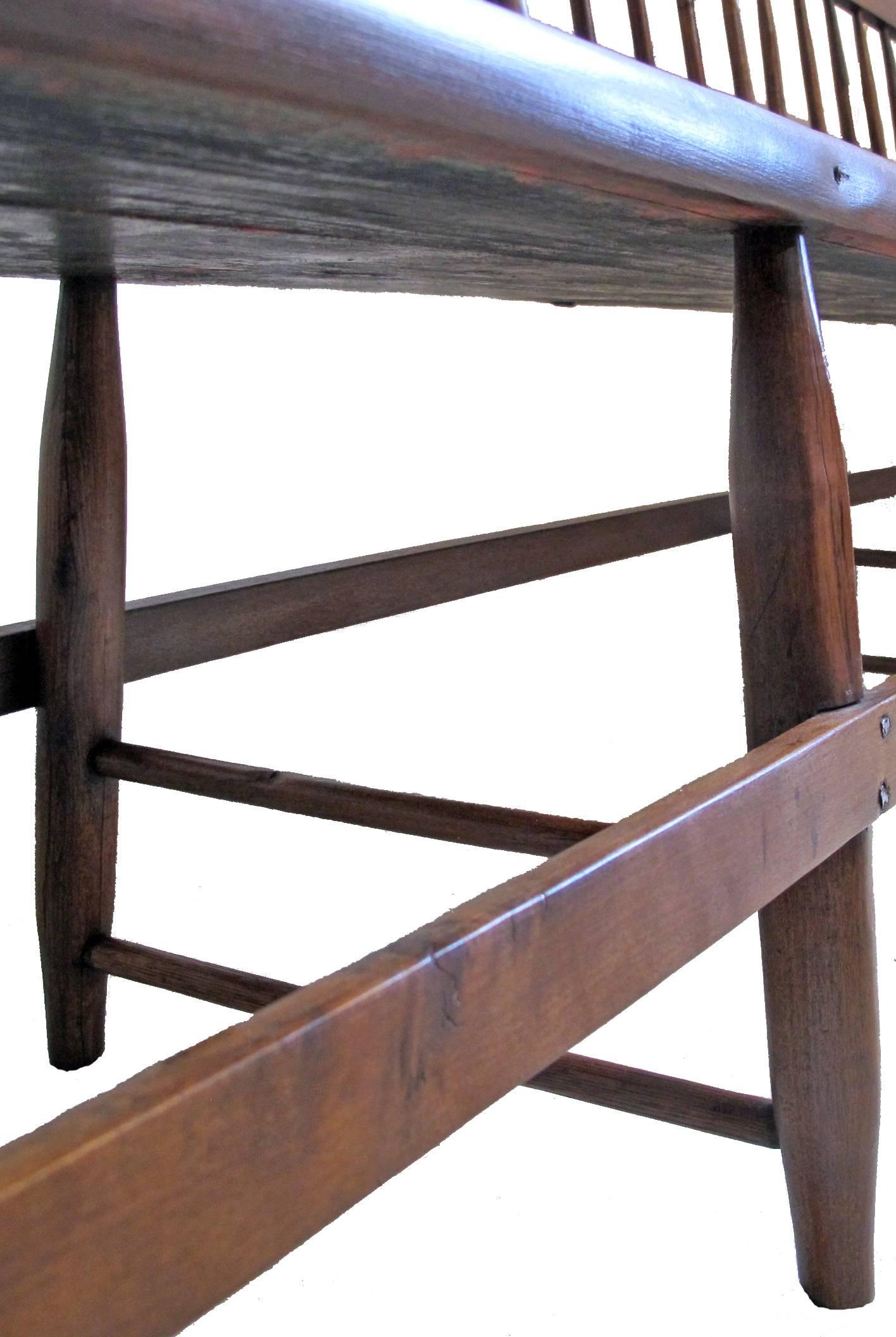 Extraordinary Pine and Mixed Wood Spindle Back Bench, American, 19th Century In Excellent Condition In San Francisco, CA