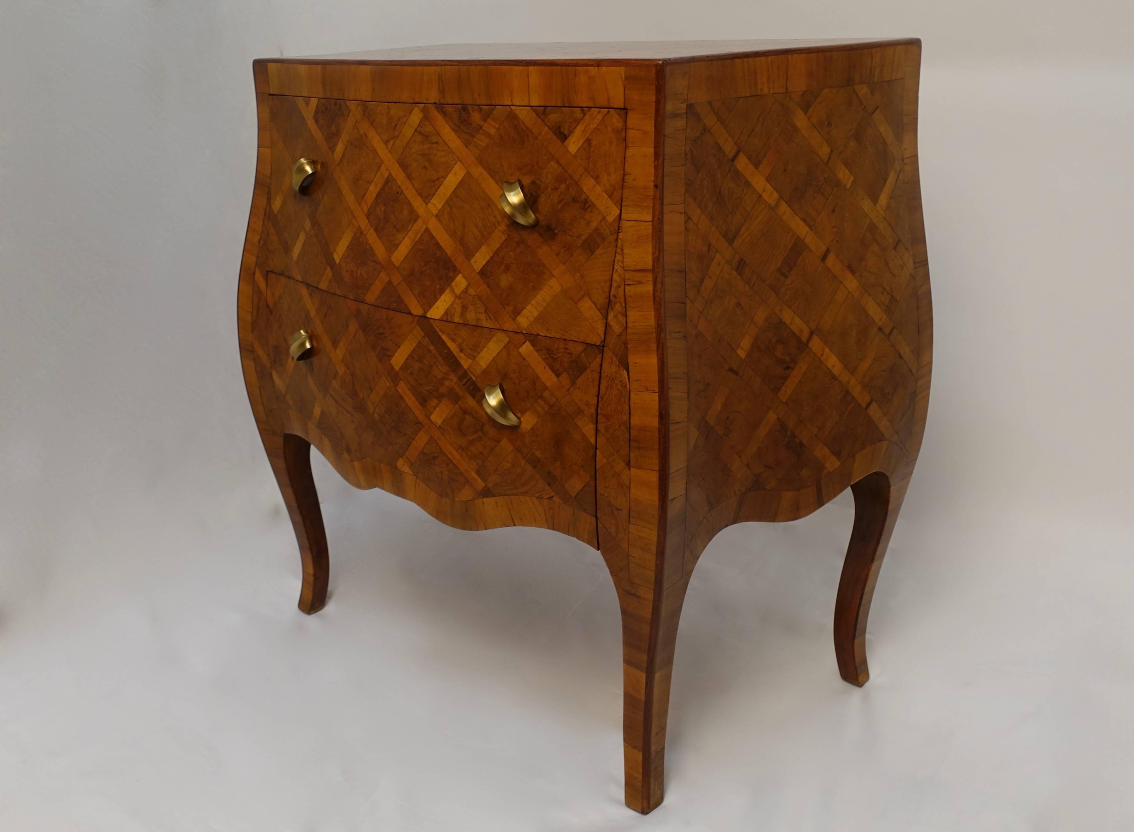 Italian Olivewood Bombe Commode with Parquetry Inlay 3