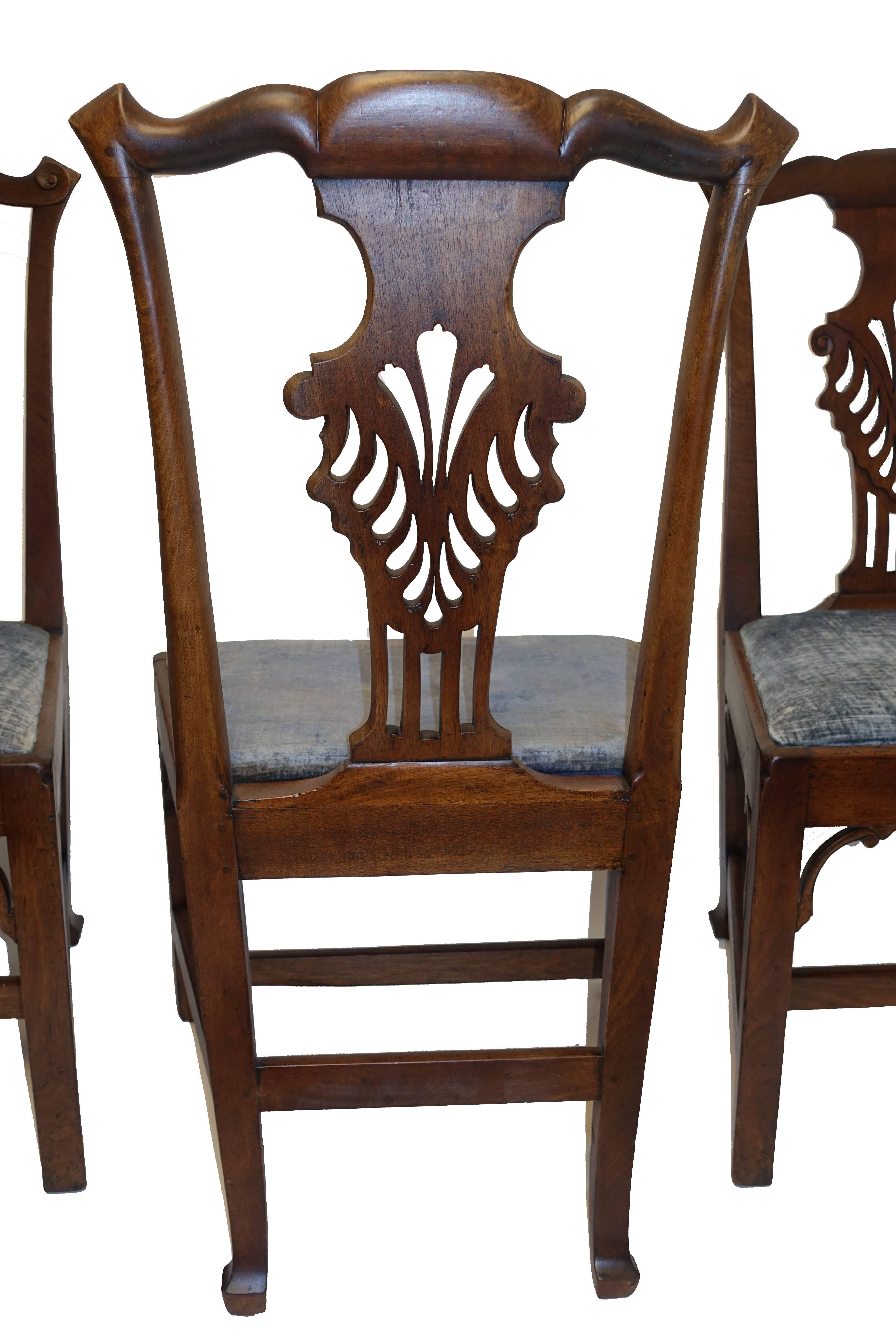Set of Six Chippendale Style Walnut Dining Chairs circa 1800 1